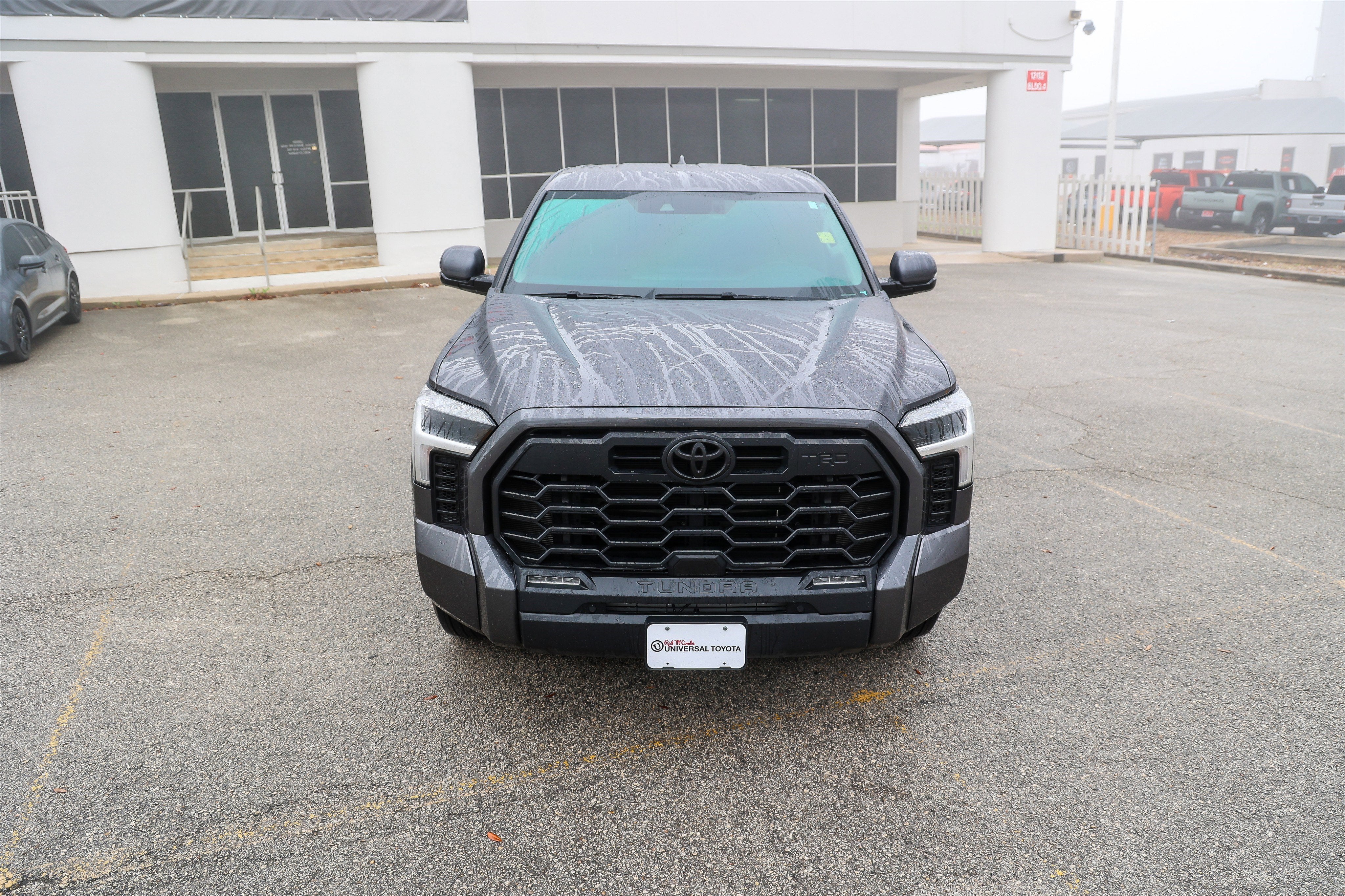 2024 Toyota TUNDRA 4X4 SR5