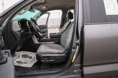 2024 Toyota TUNDRA 4X4 SR5