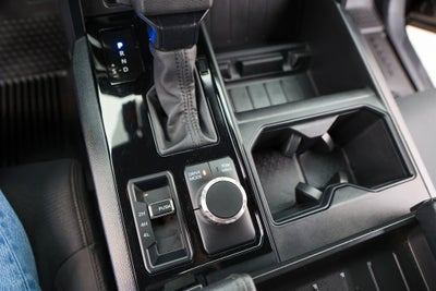 2026 Toyota TUNDRA 4X4 SR5