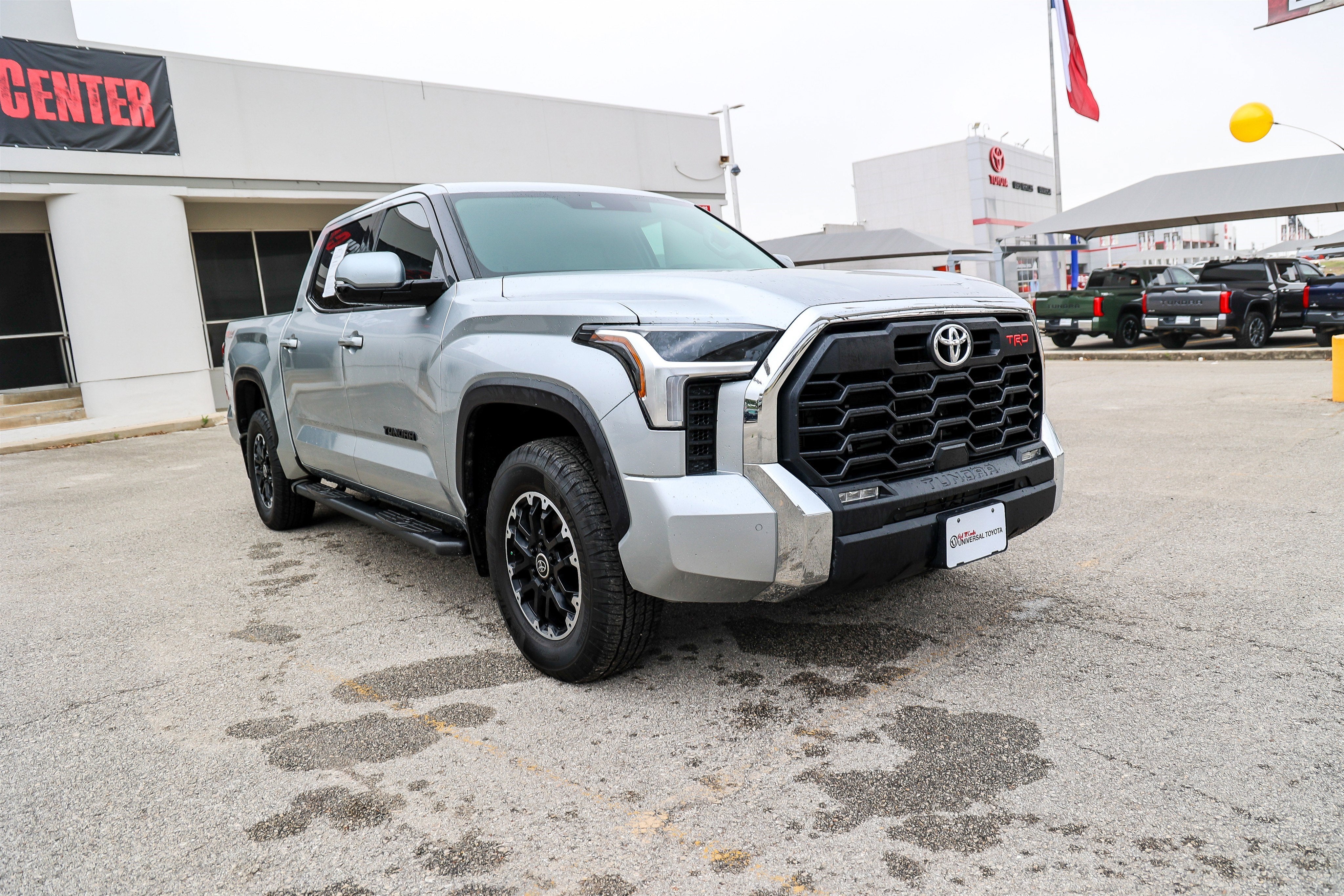 2023 Toyota TUNDRA 4X4 SR5