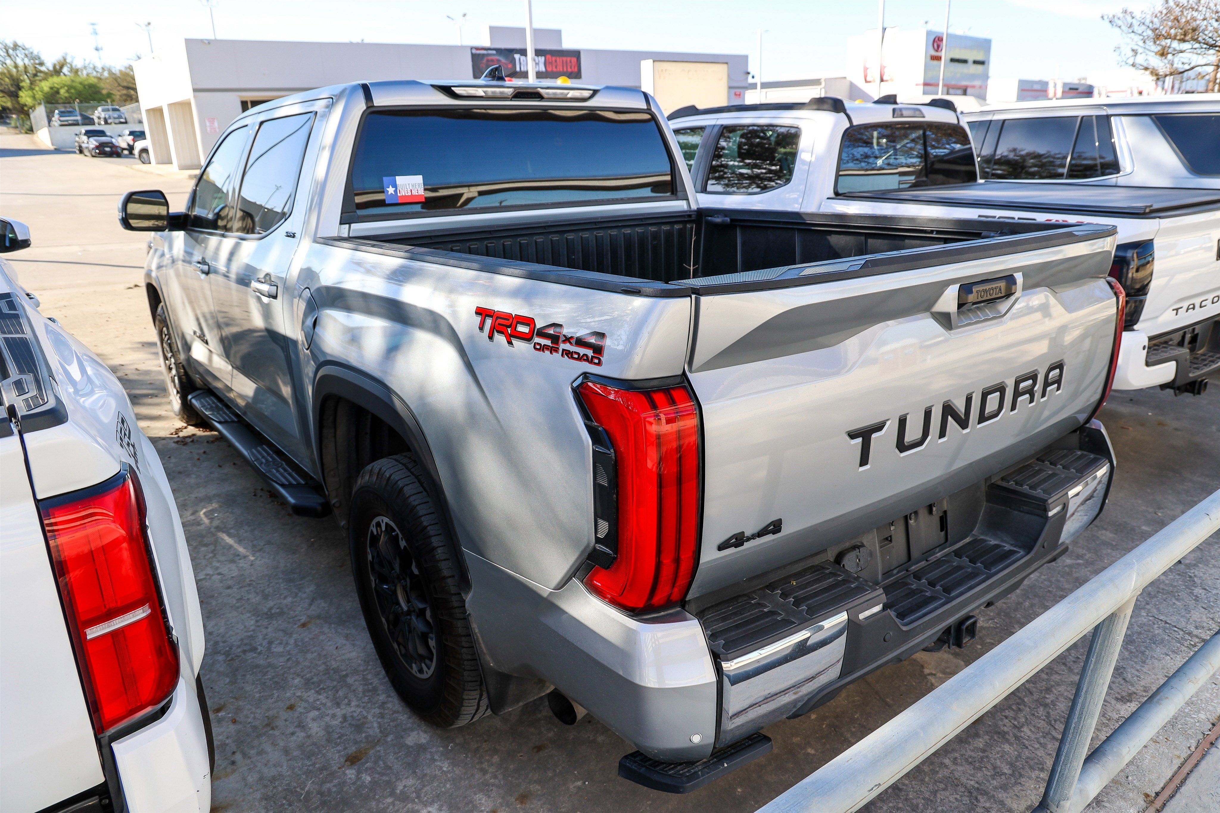 2023 Toyota TUNDRA 4X4 SR5