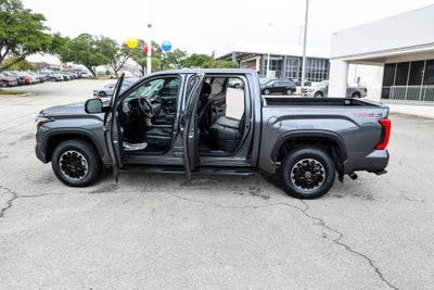 2023 Toyota TUNDRA 4X4 SR5