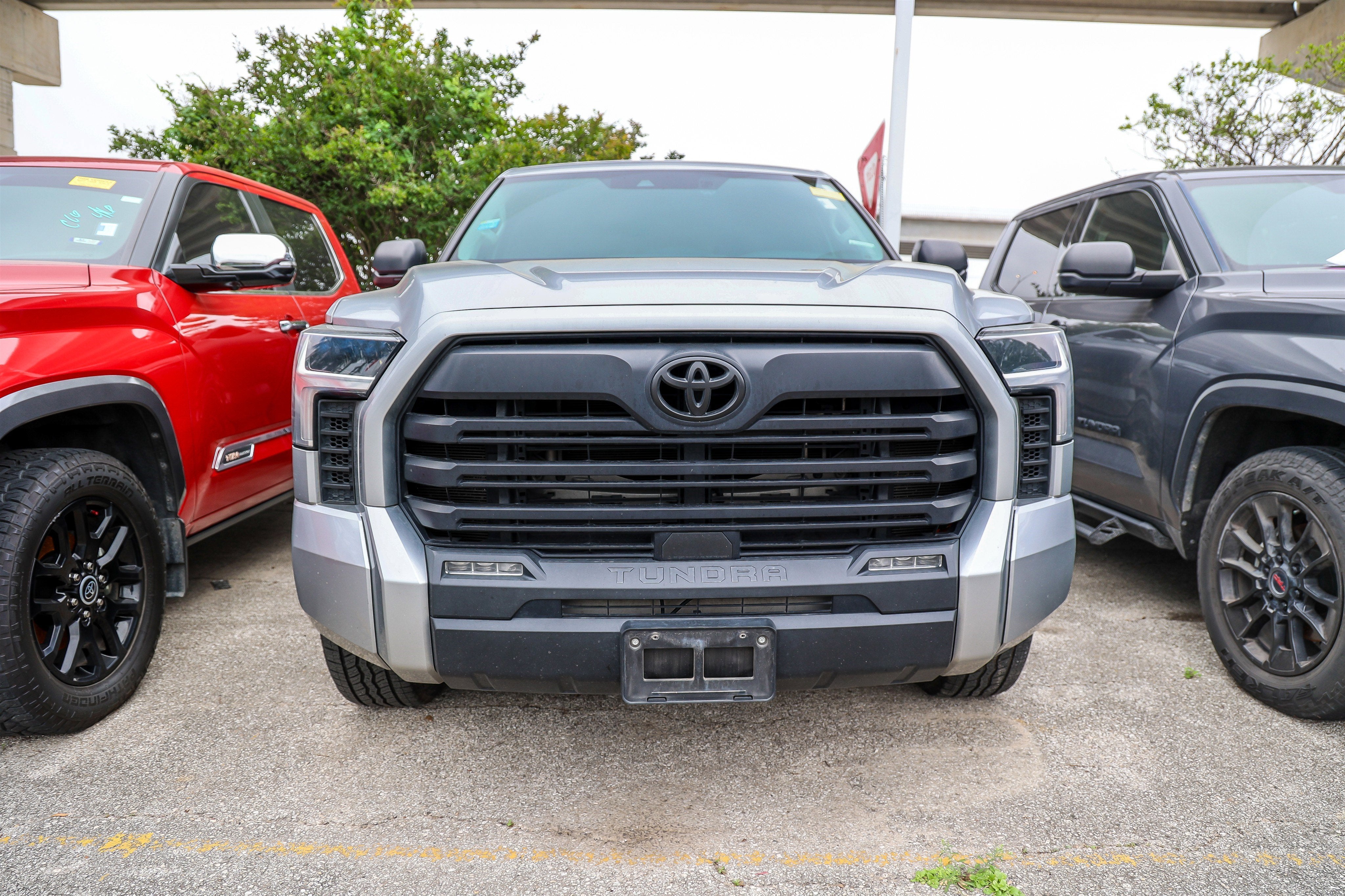2024 Toyota TUNDRA 4X4 SR5