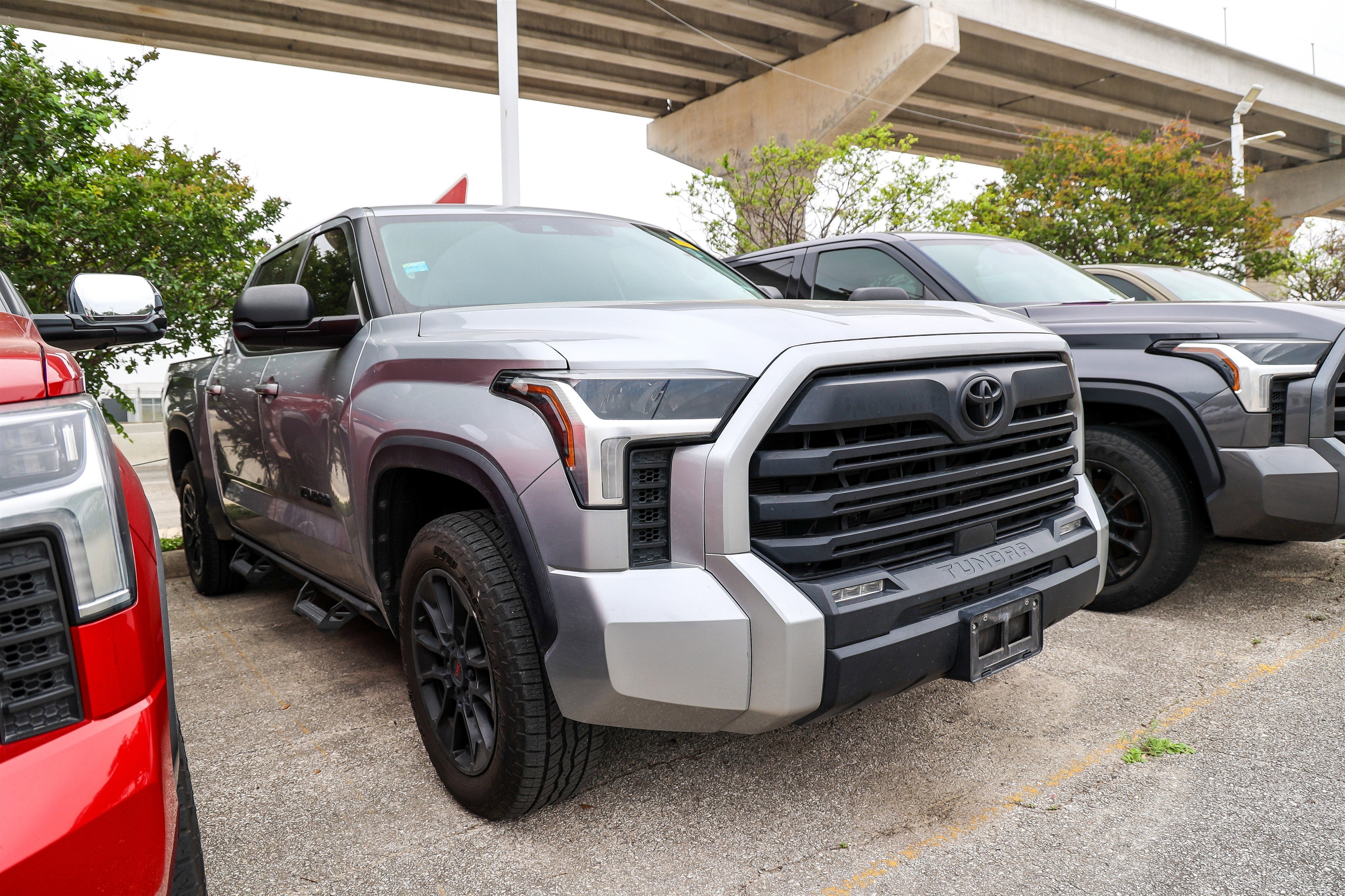 2024 Toyota TUNDRA 4X4 SR5