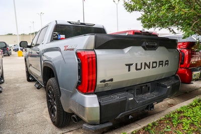 2024 Toyota TUNDRA 4X4 SR5