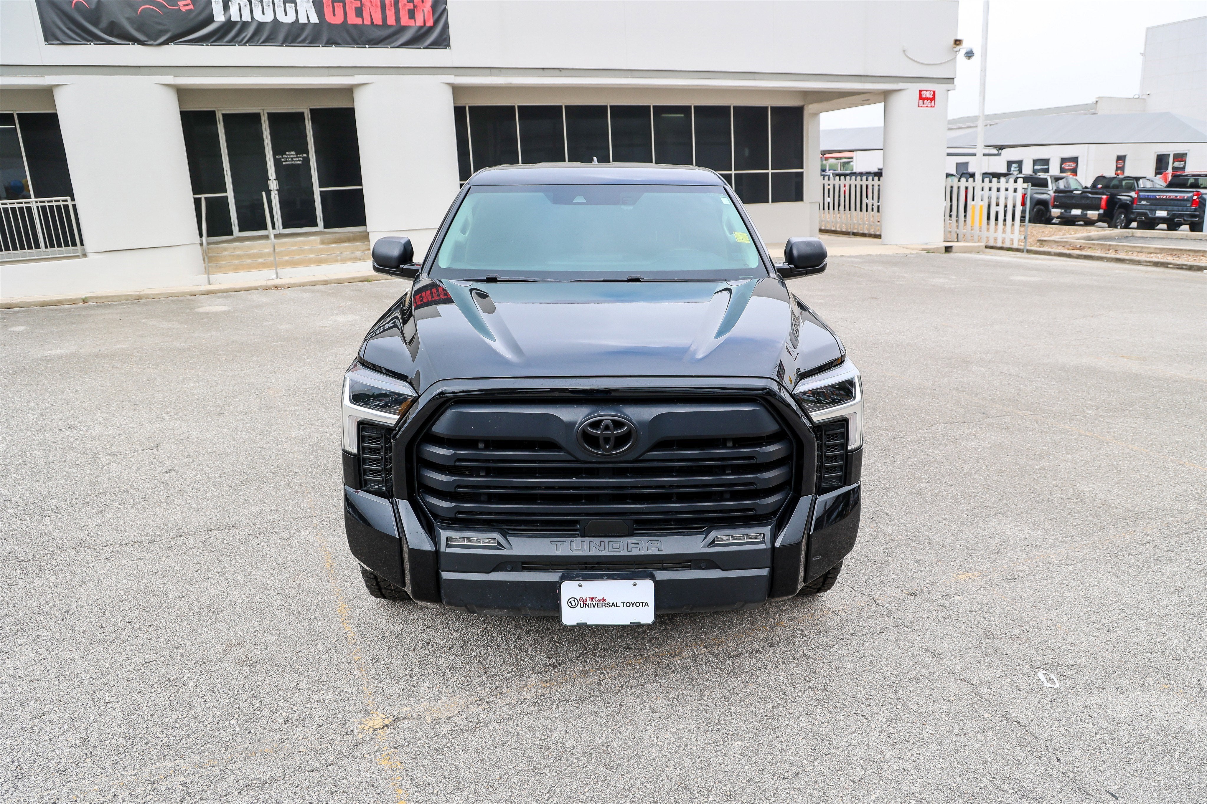 2023 Toyota TUNDRA 4X4 SR5