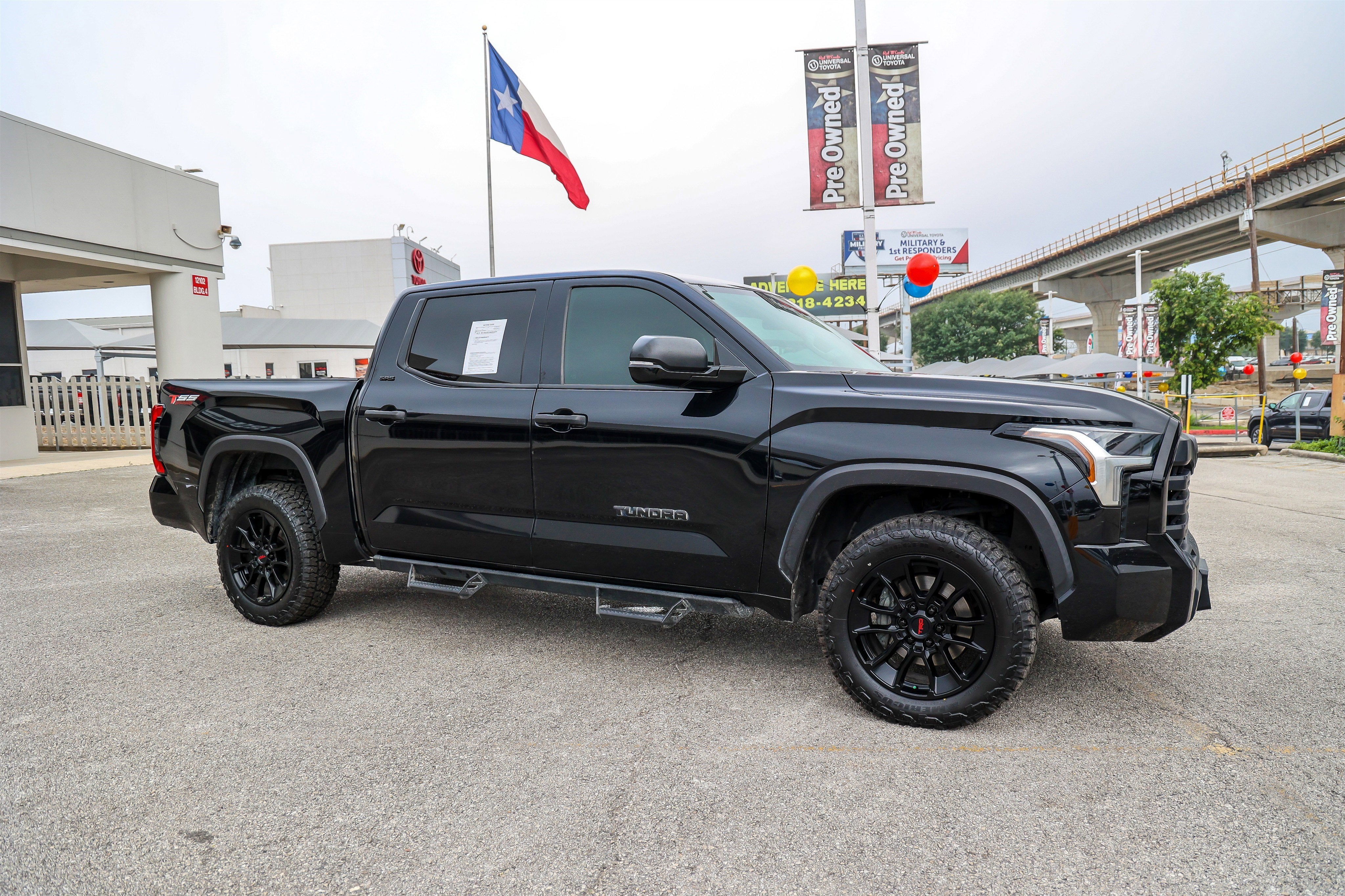 2023 Toyota TUNDRA 4X4 SR5