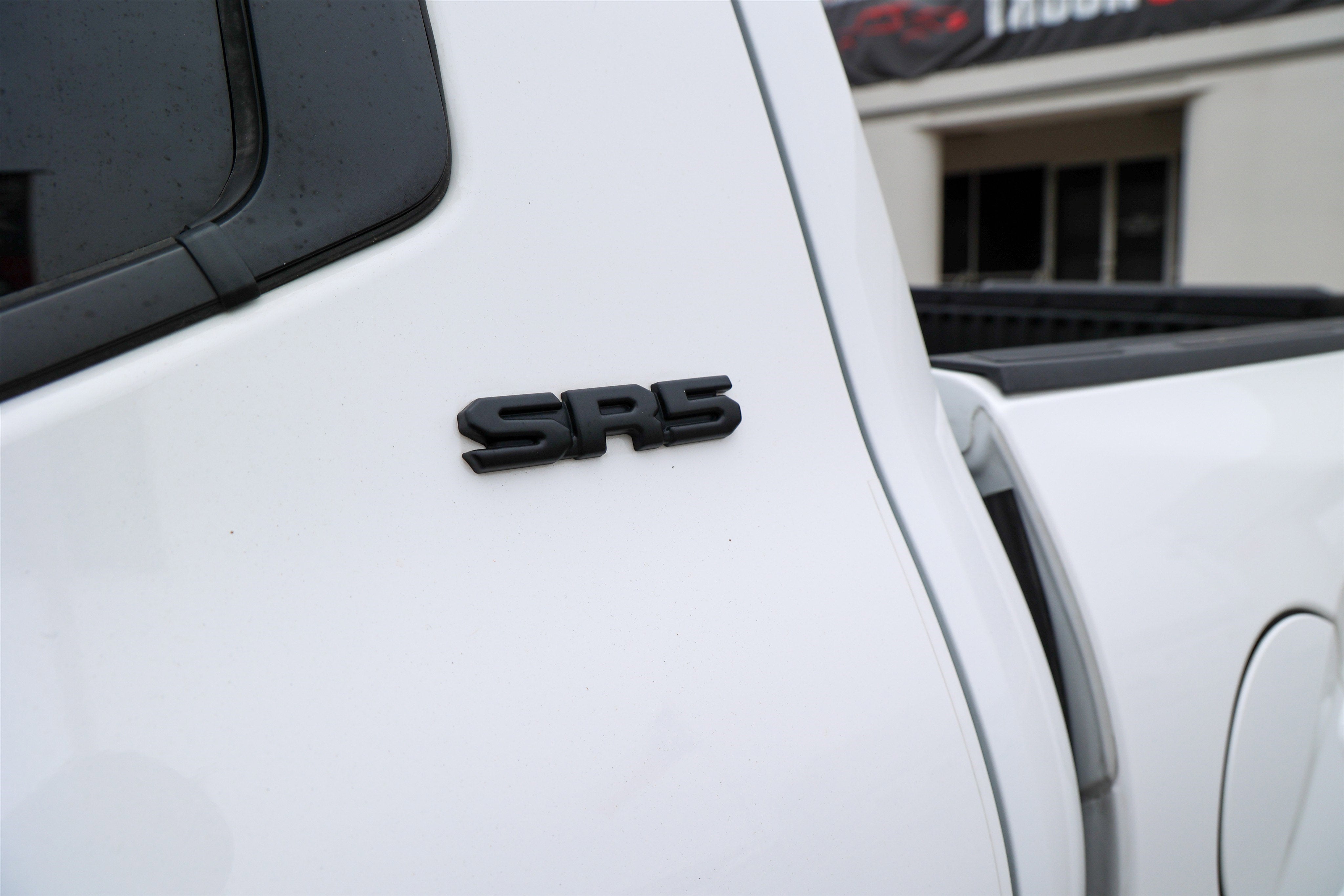 2025 Toyota TUNDRA 4X4 SR5