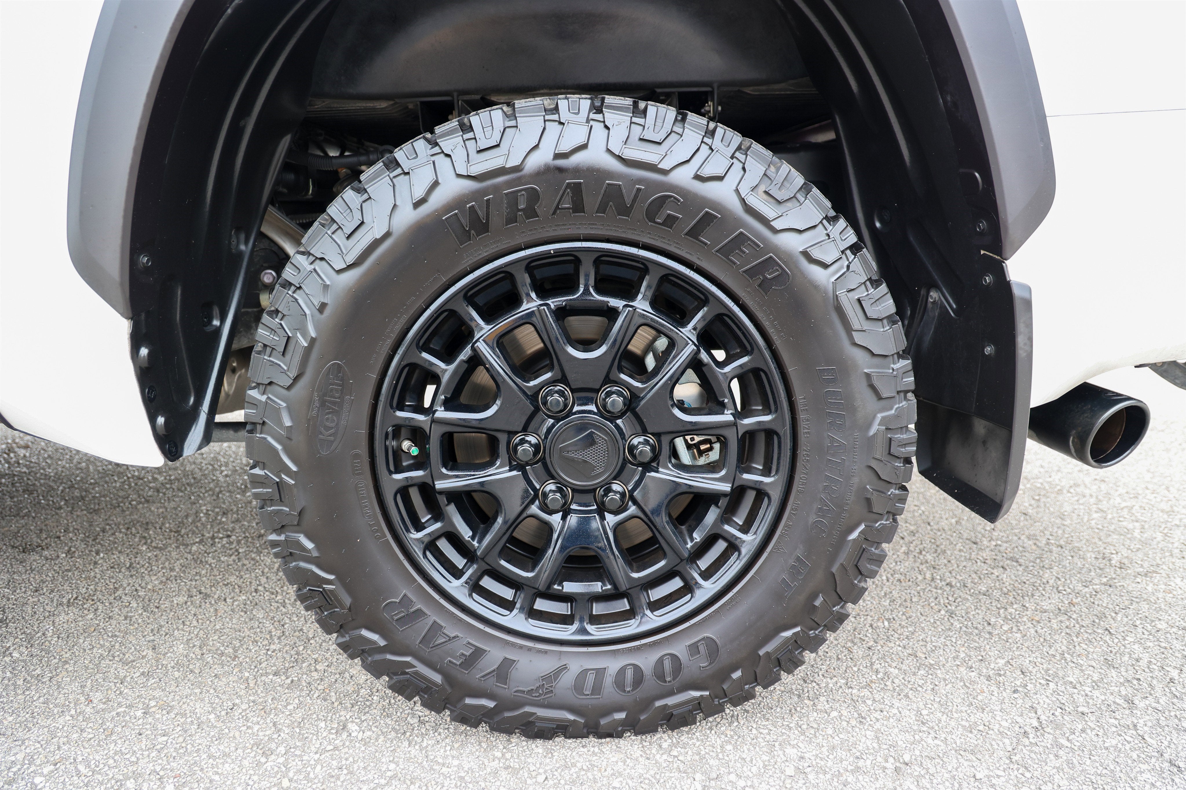 2025 Toyota TUNDRA 4X4 SR5