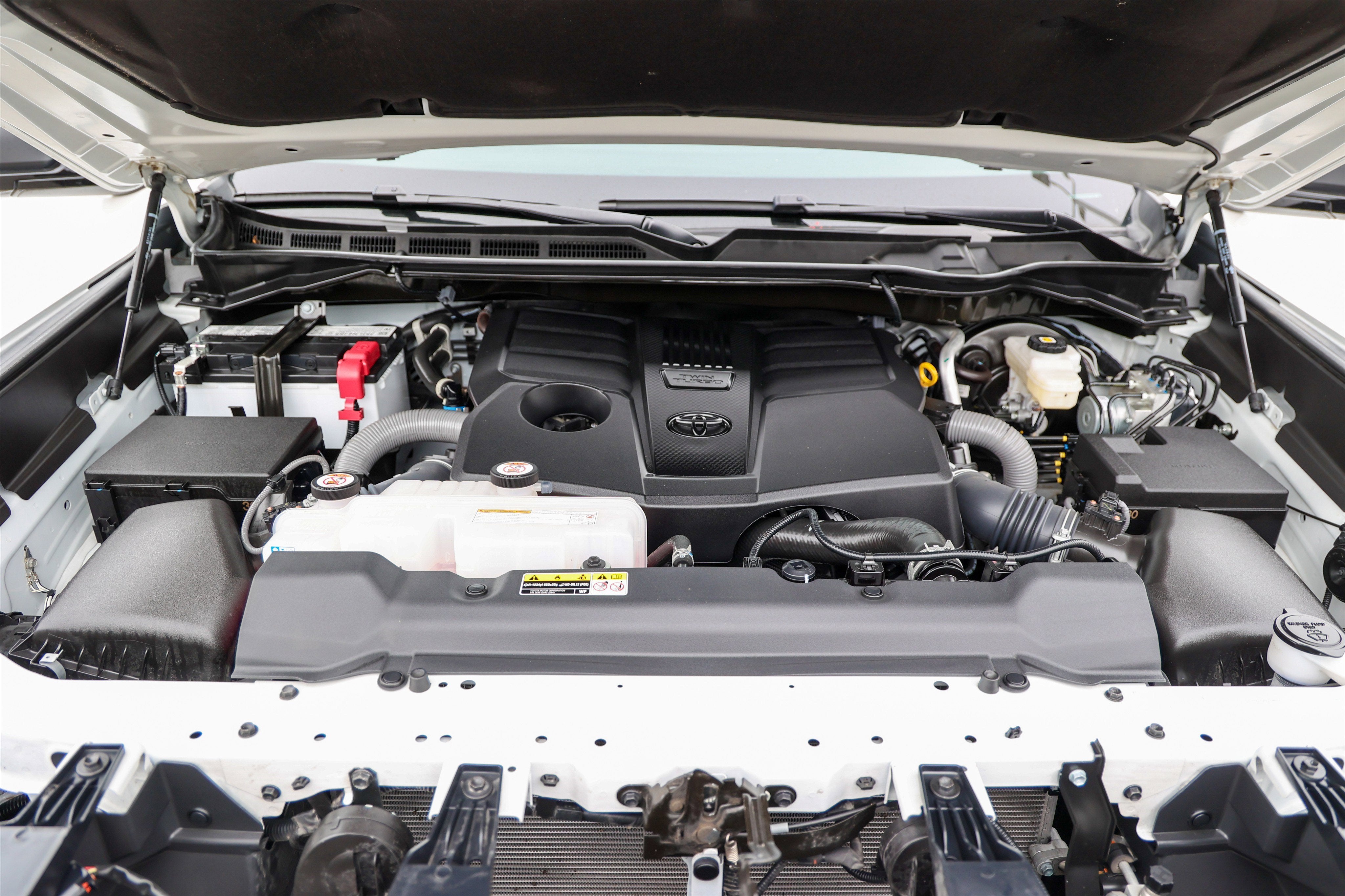 2025 Toyota TUNDRA 4X4 SR5