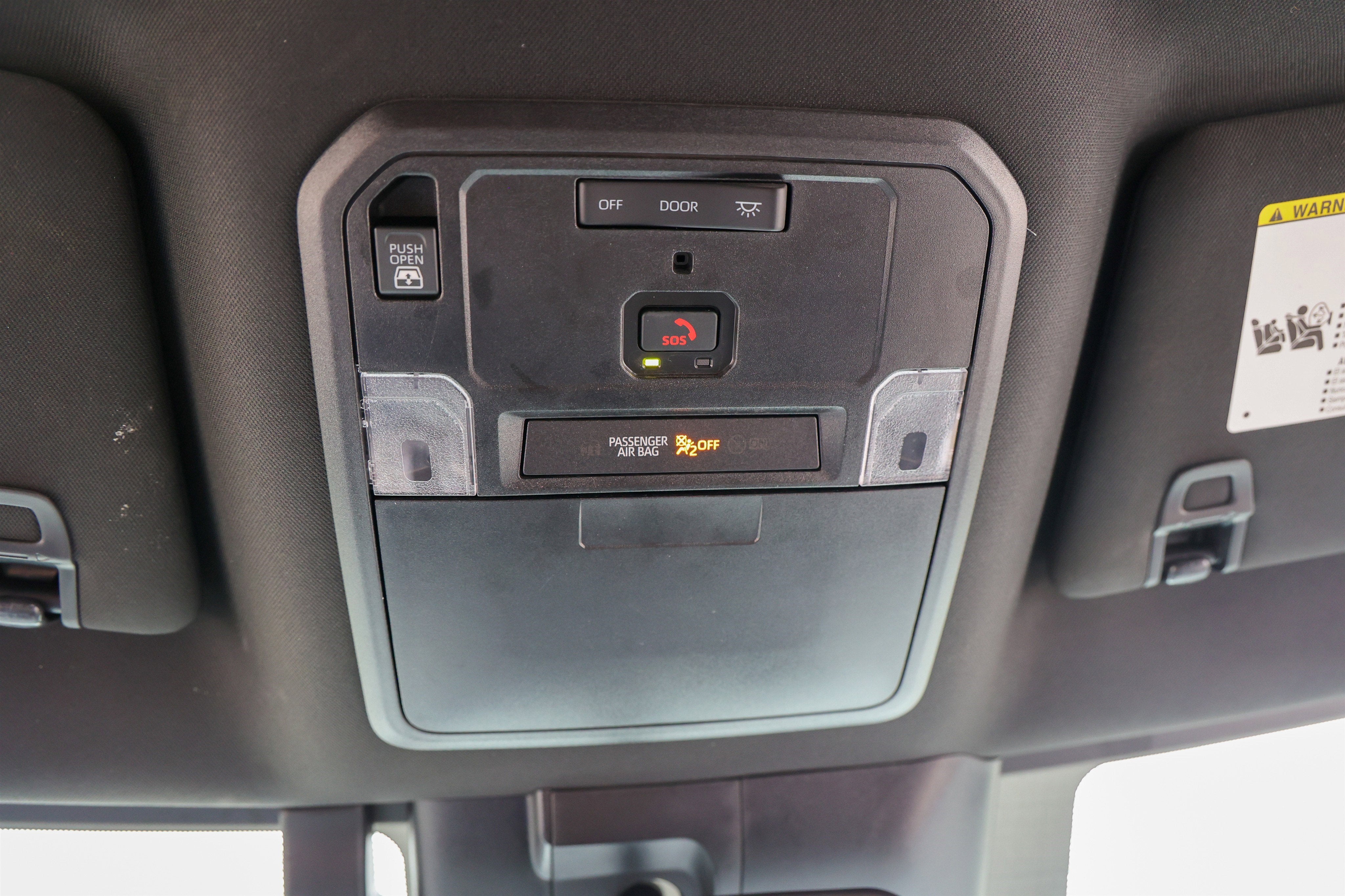 2025 Toyota TUNDRA 4X4 SR5