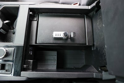 2025 Toyota TUNDRA 4X4 SR5