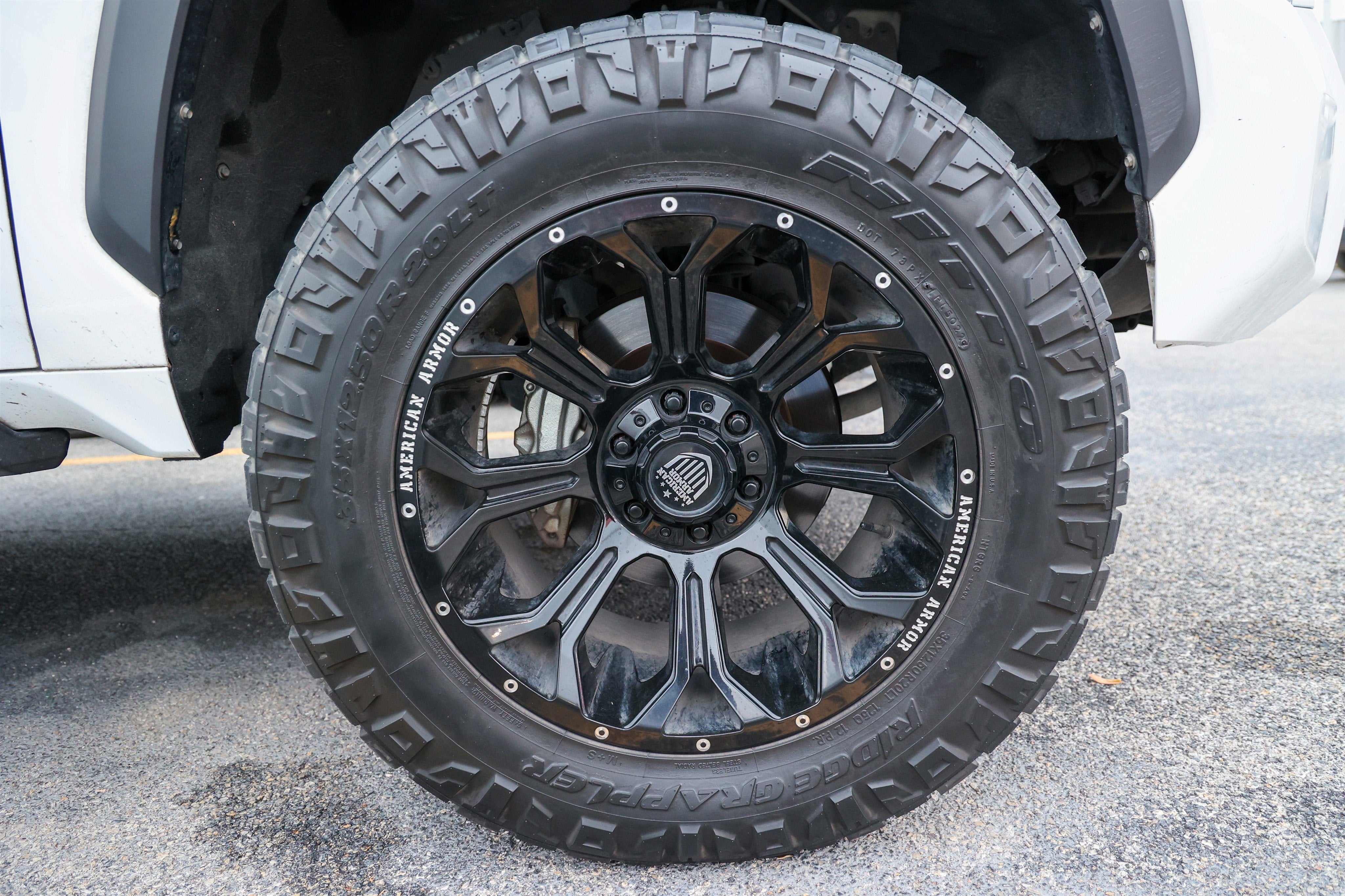 2023 Toyota TUNDRA 4X4 SR5