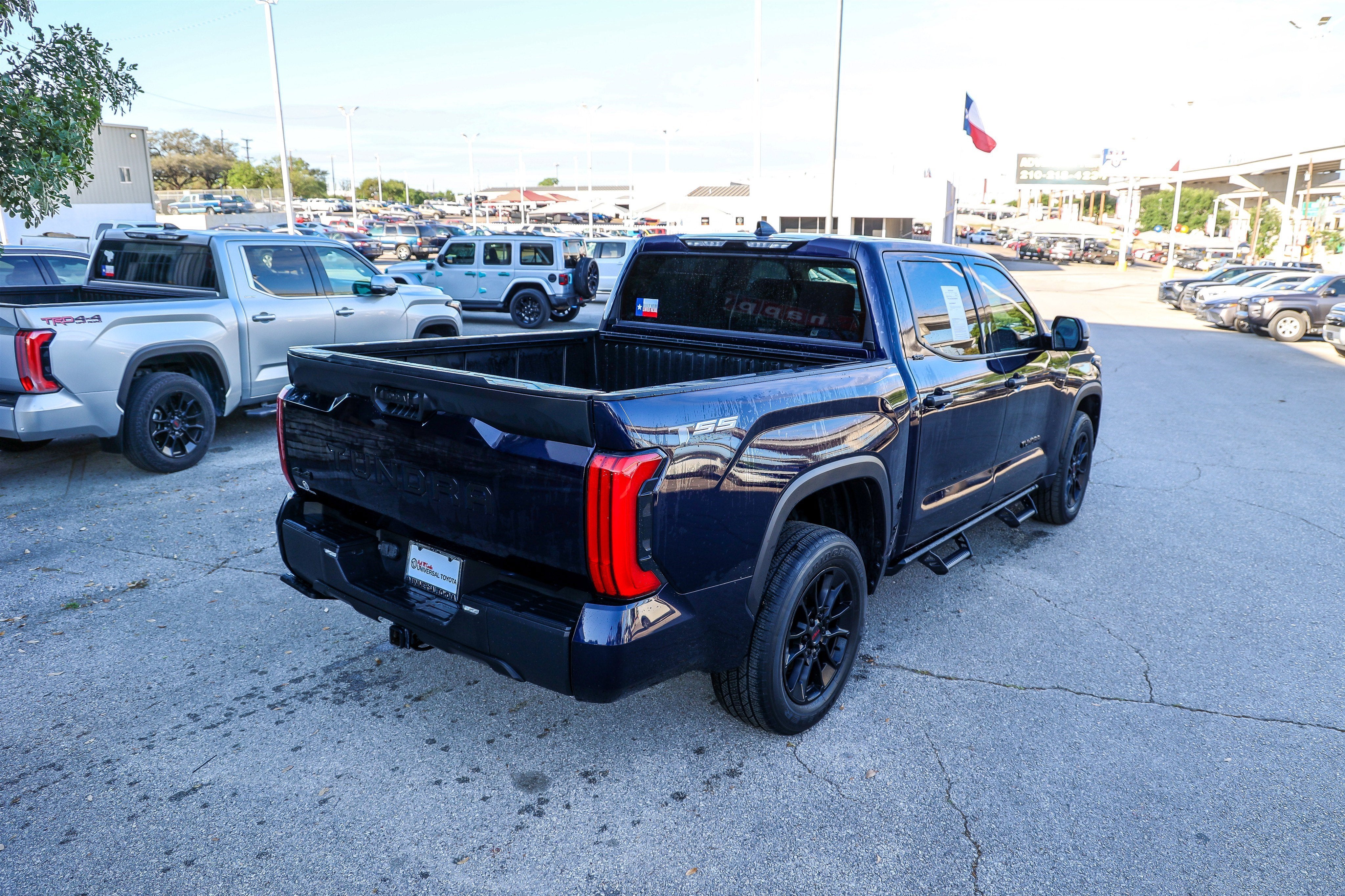 2023 Toyota TUNDRA 4X4 SR5