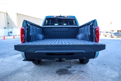 2025 Toyota TUNDRA 4X4 SR5