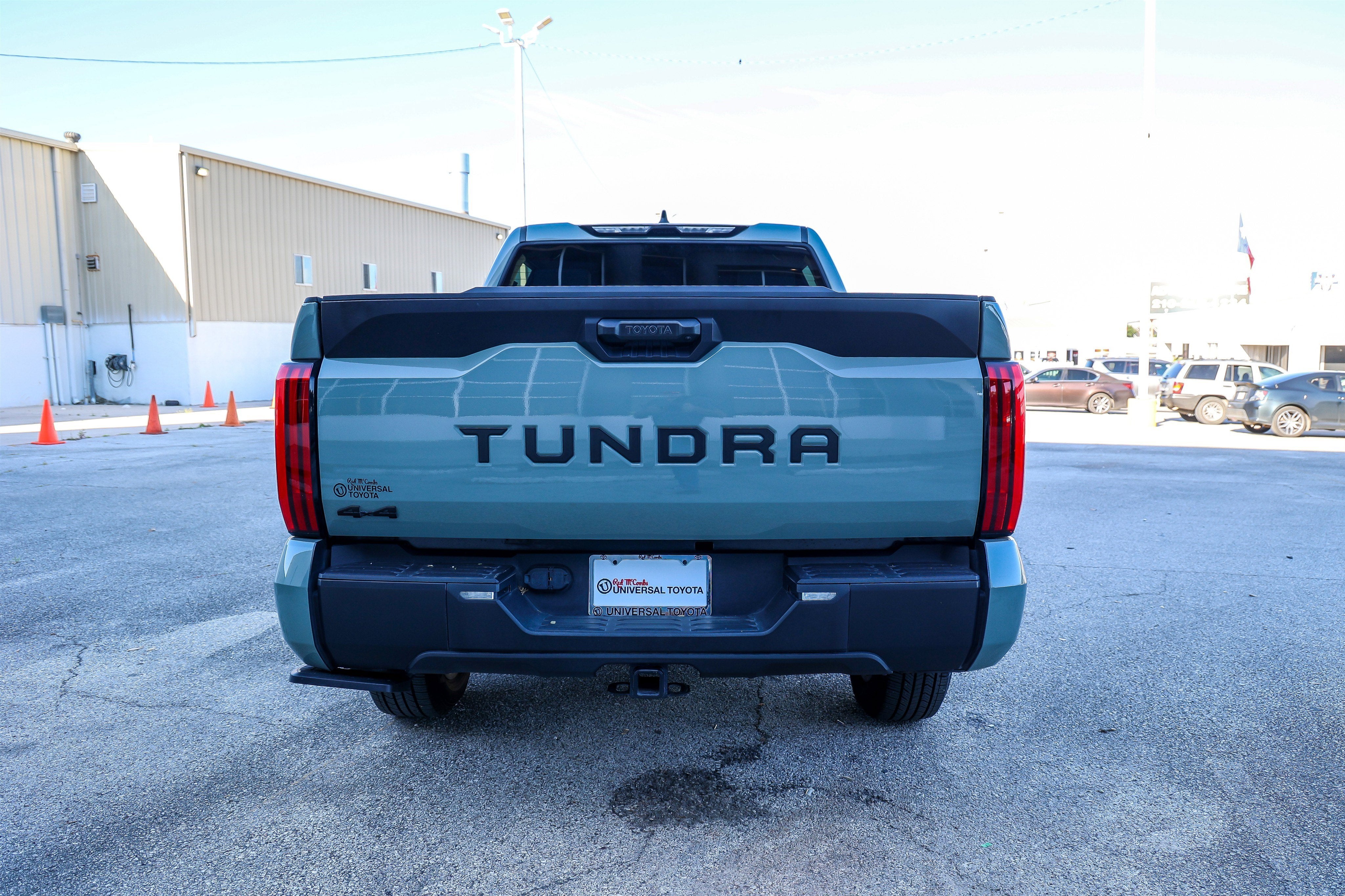 2025 Toyota TUNDRA 4X4 SR5