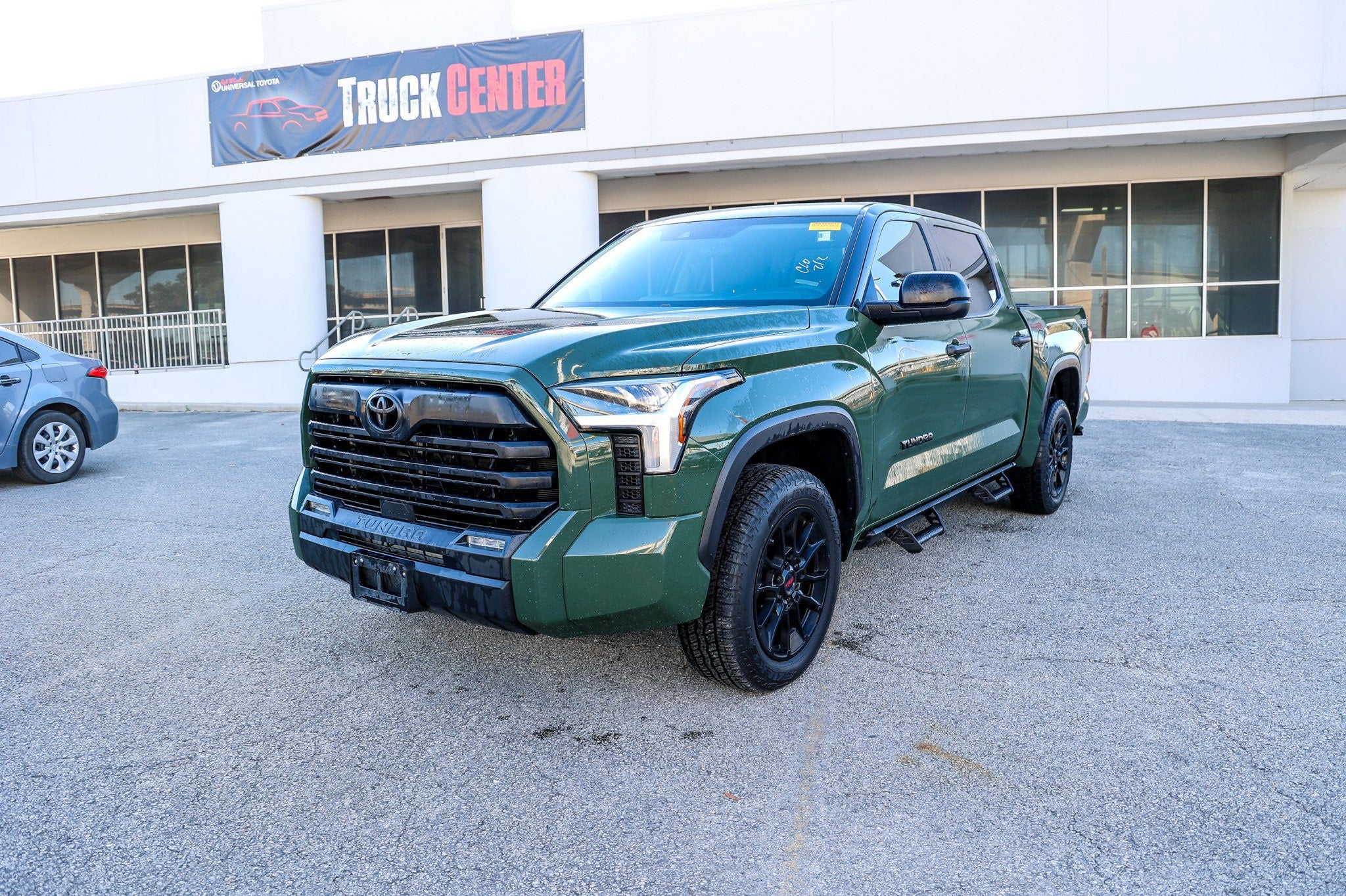 2023 Toyota TUNDRA 4X4 SR5