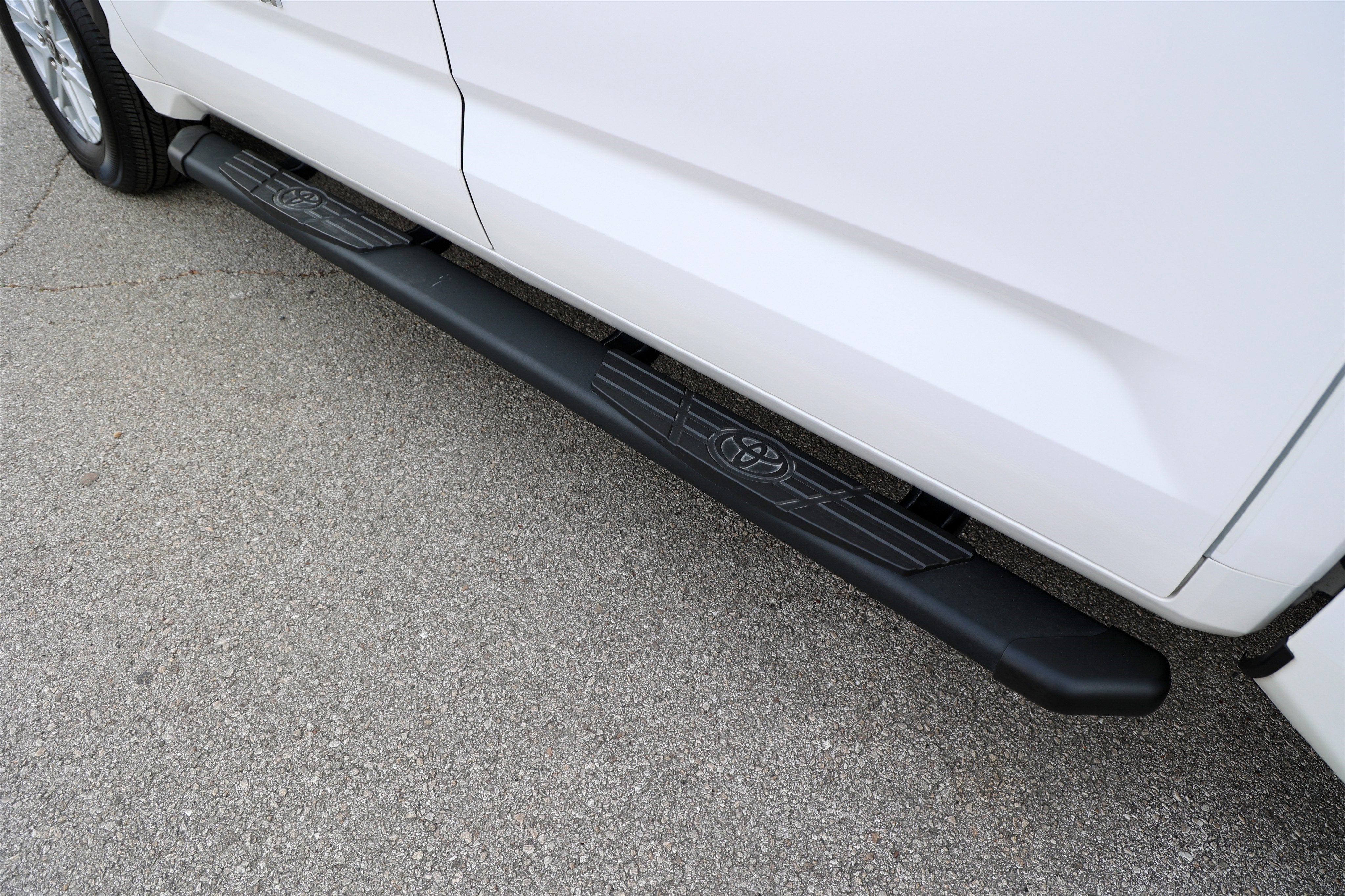 2025 Toyota TUNDRA 4X4 SR5