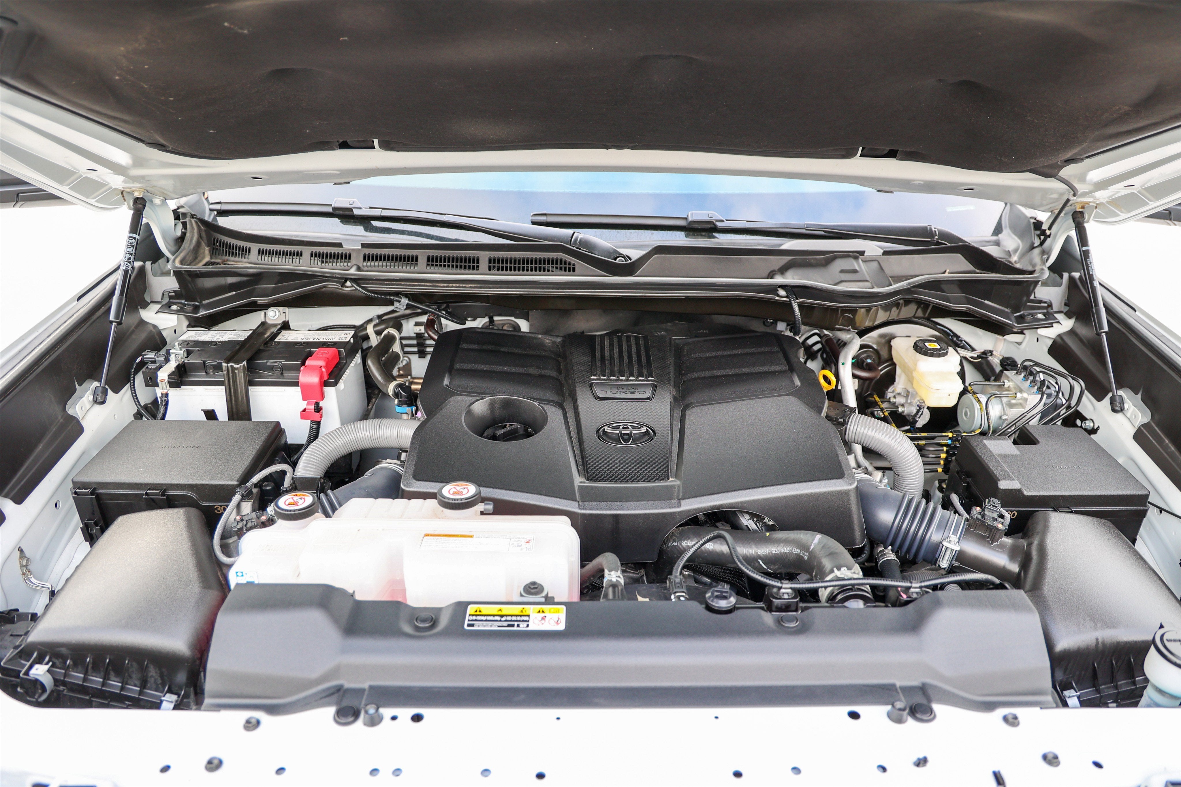 2025 Toyota TUNDRA 4X4 SR5