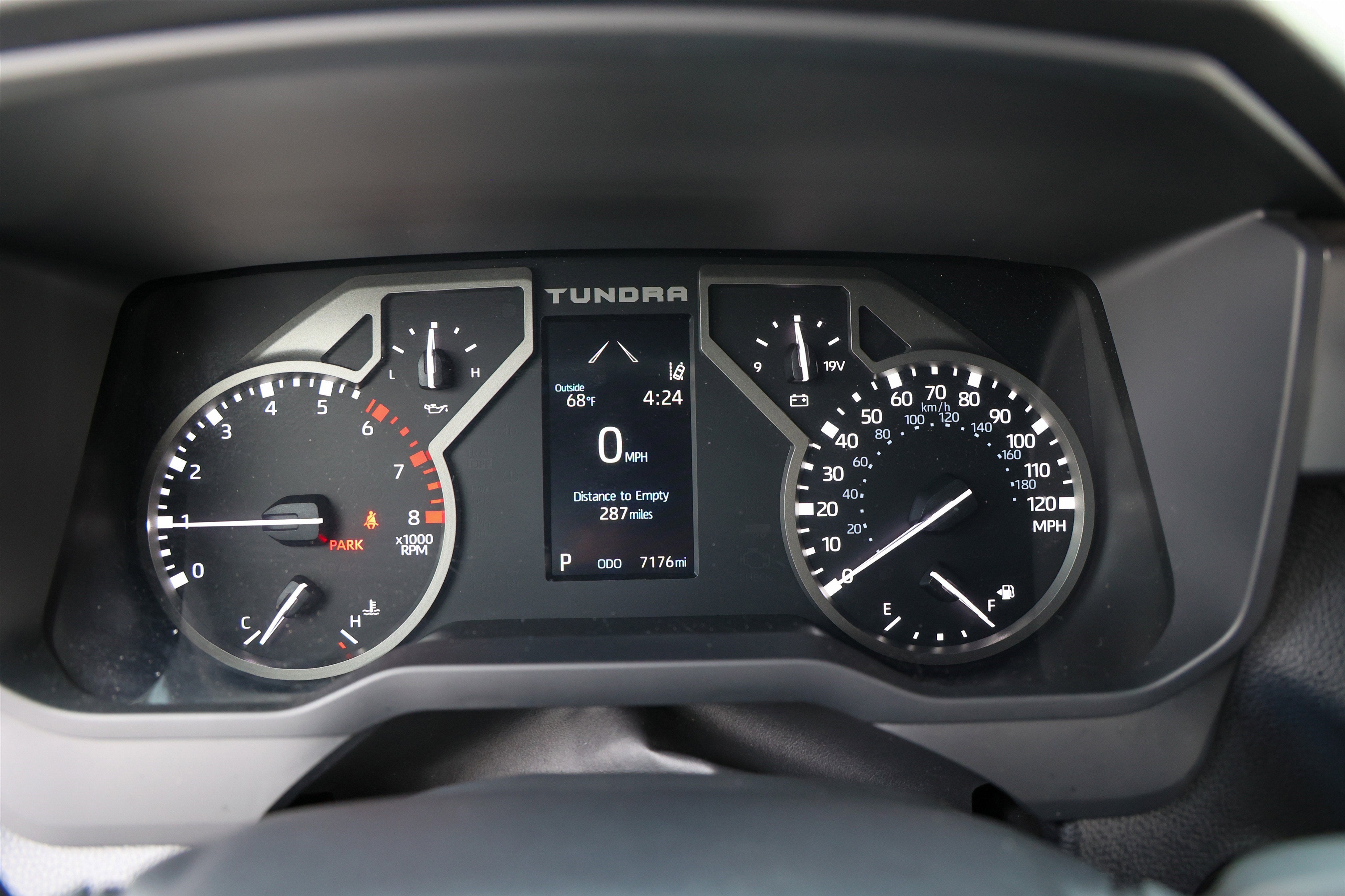 2025 Toyota TUNDRA 4X4 SR5