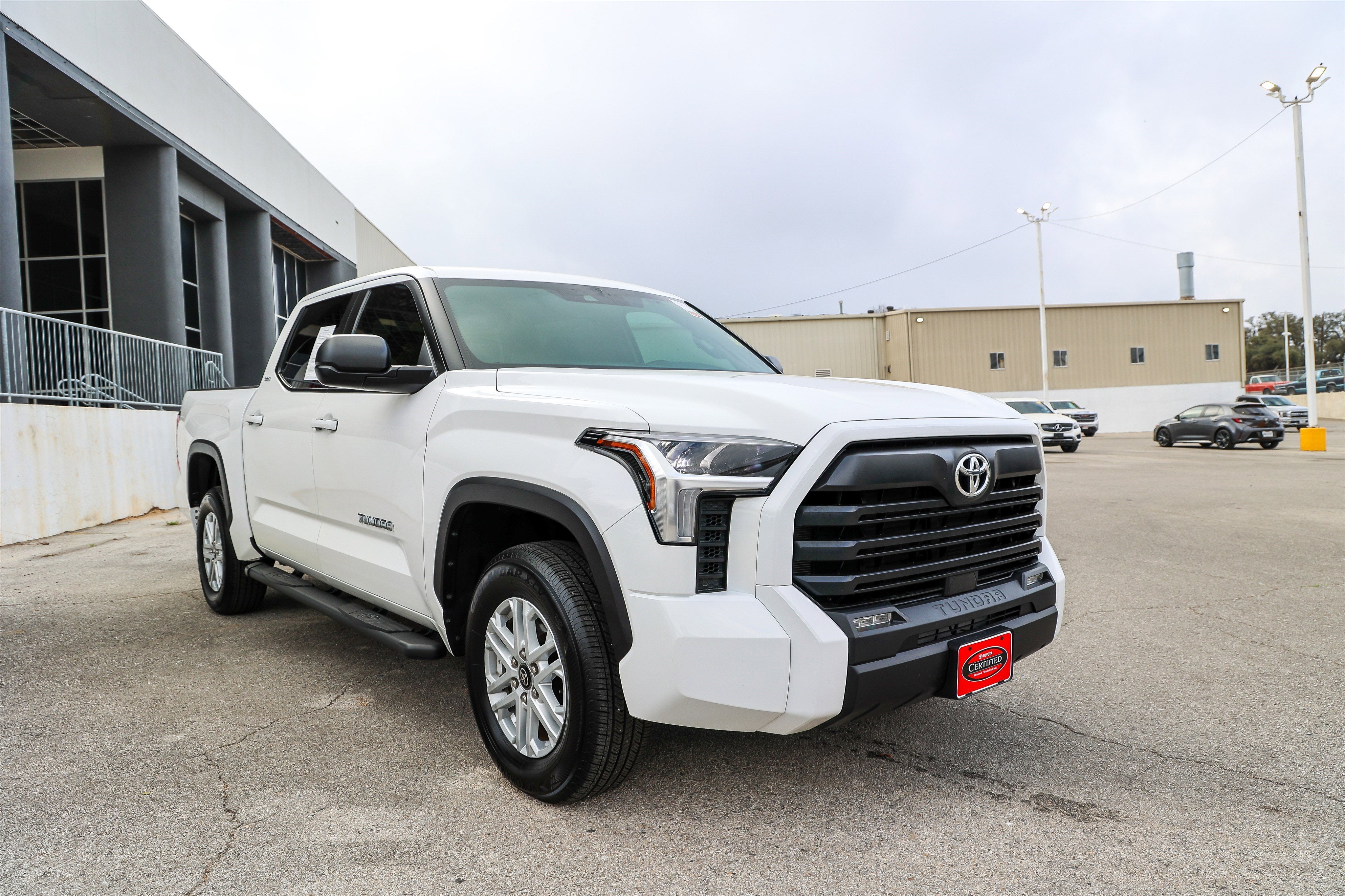 2025 Toyota TUNDRA 4X4 SR5