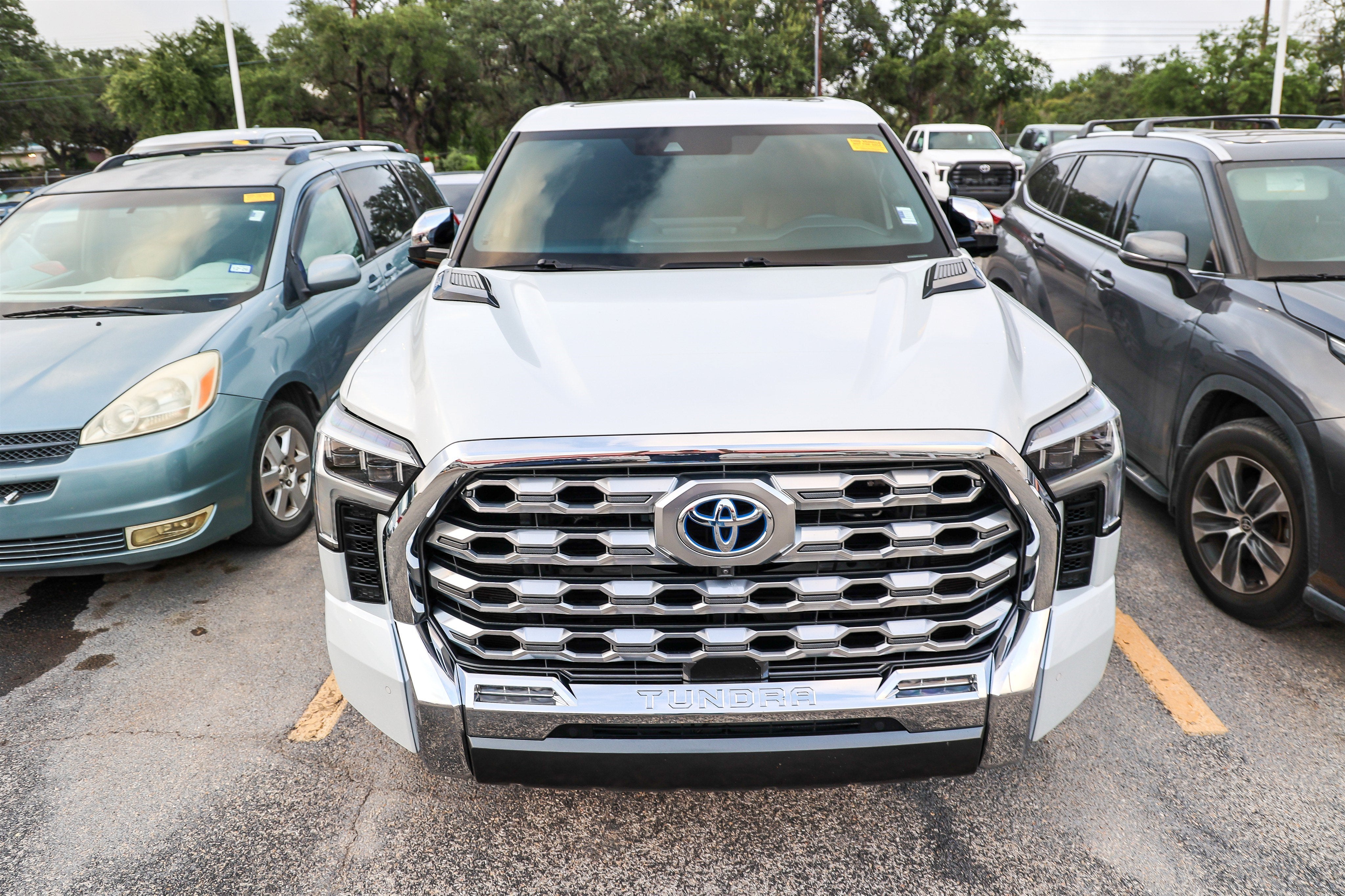 【引退品】英語版_Tundra [3ED] Used 2023 Toyota Tundra i-FORCE MAX 1794 Edition Hybrid for Sale