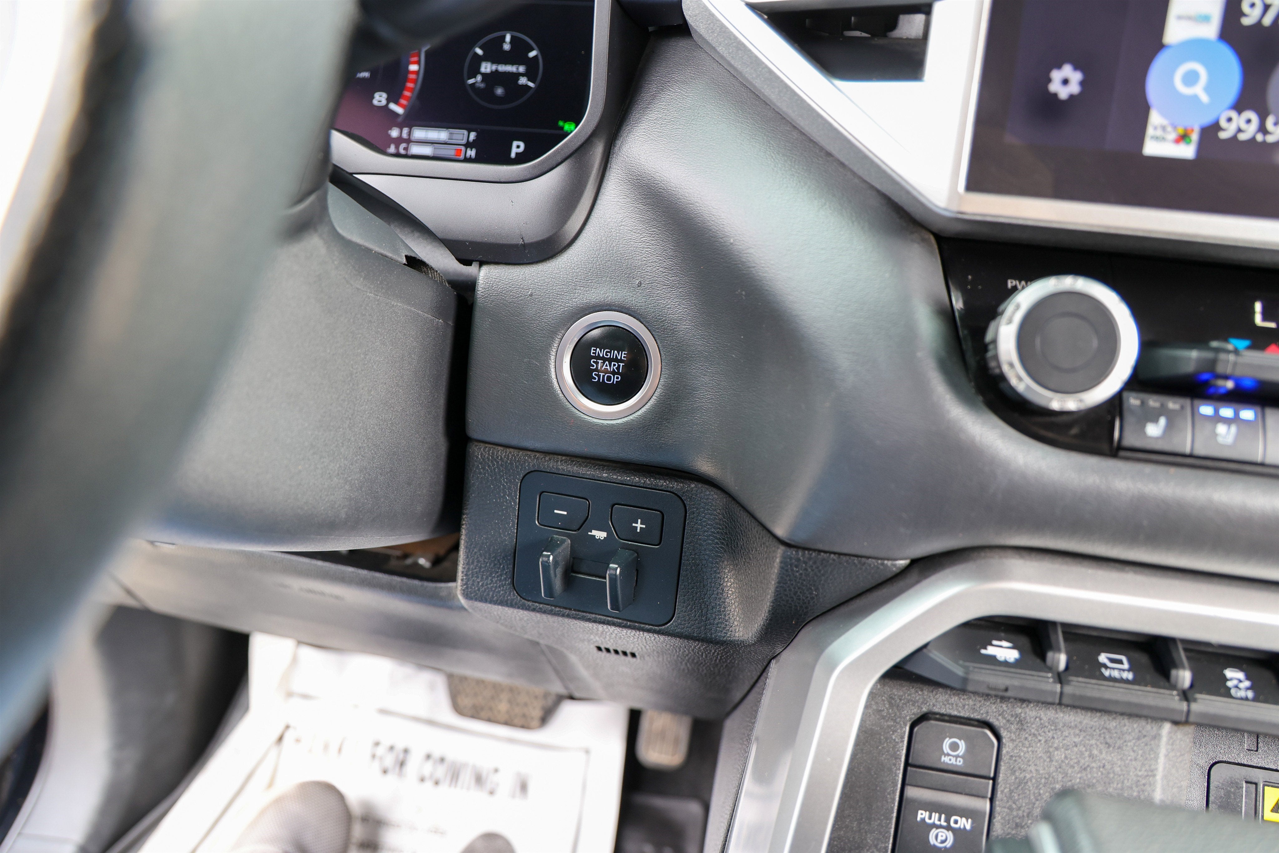 2023 Toyota TUNDRA 4X4 Platinum