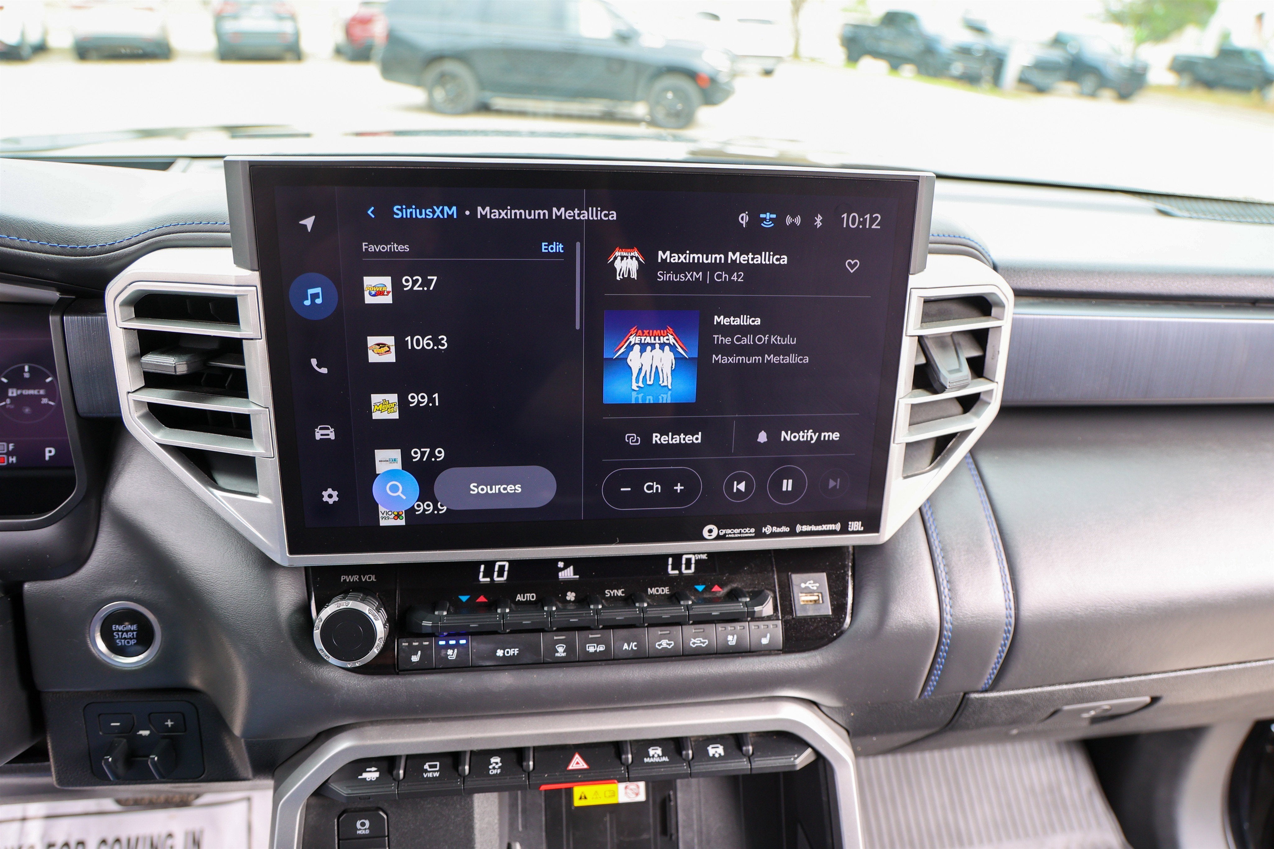 2023 Toyota TUNDRA 4X4 Platinum