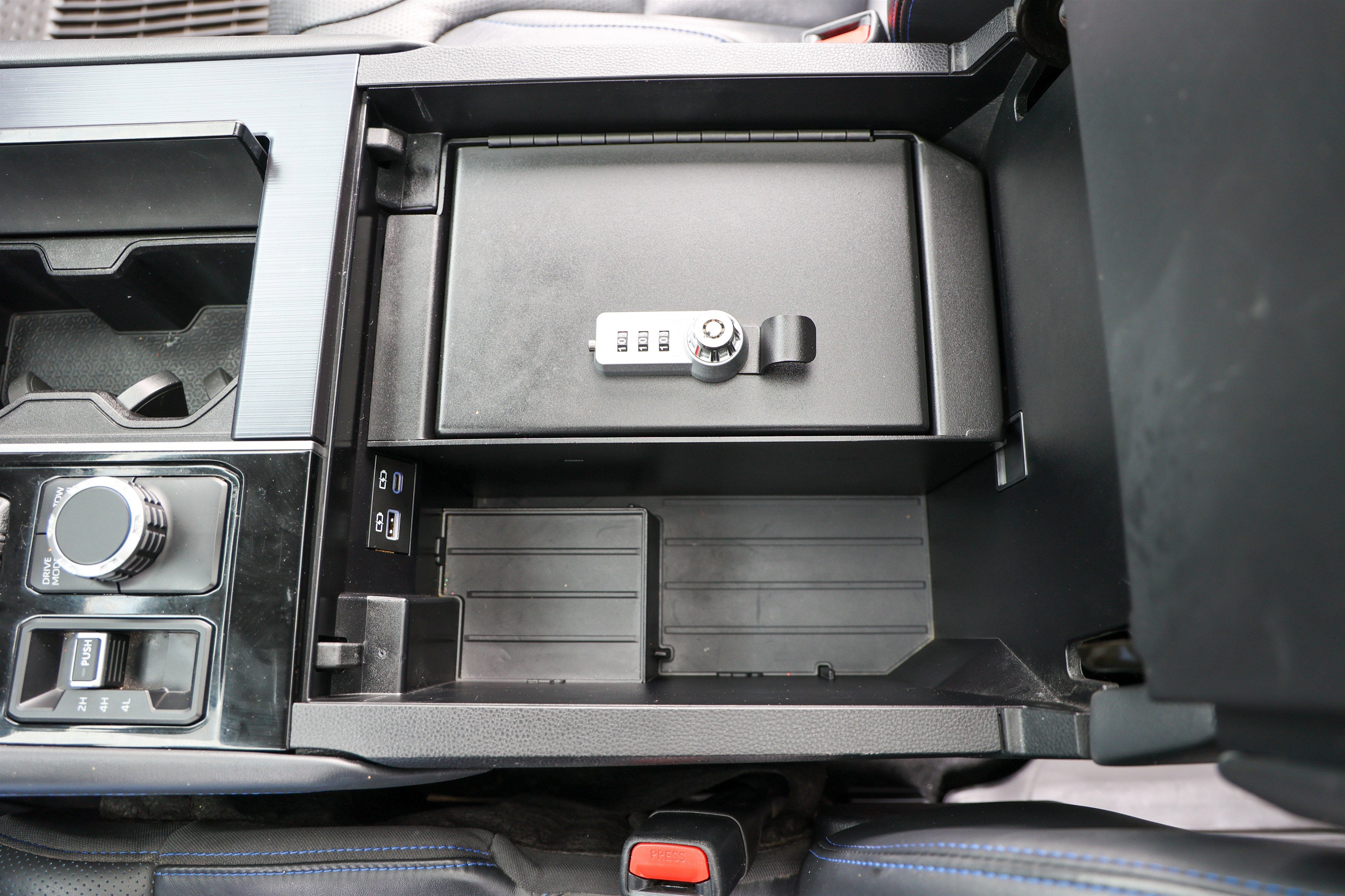 2023 Toyota TUNDRA 4X4 Platinum