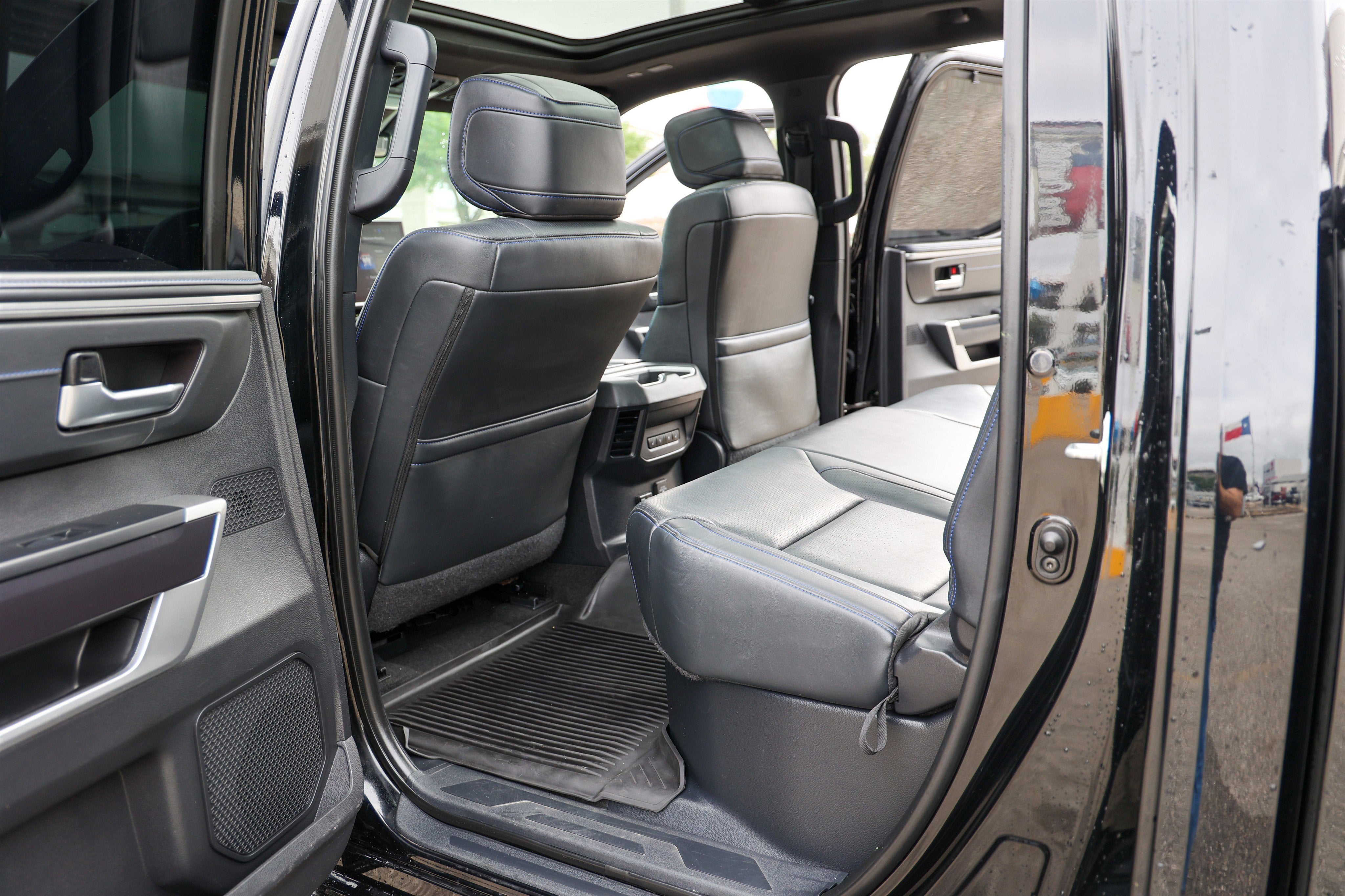 2023 Toyota TUNDRA 4X4 Platinum