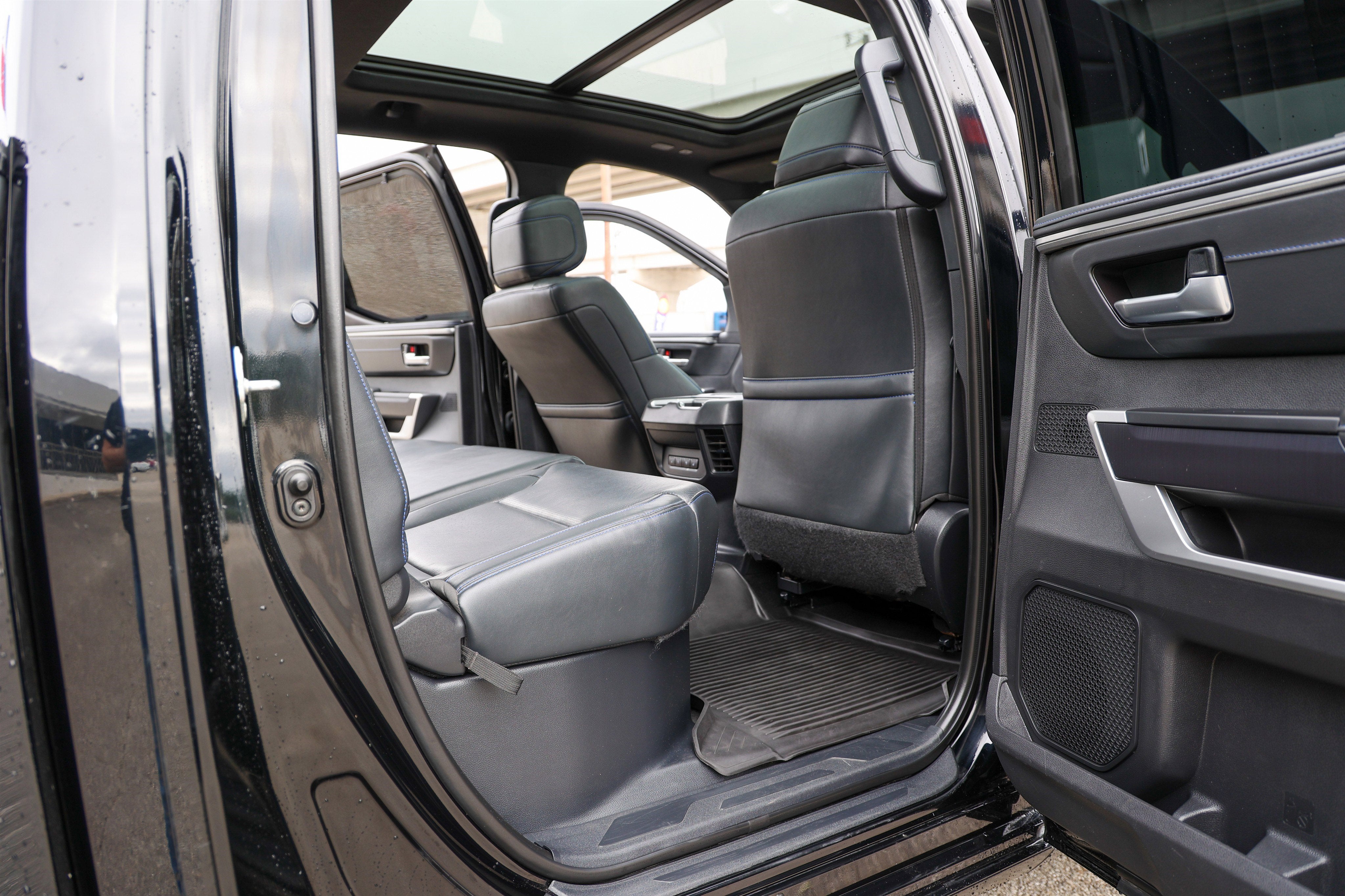 2023 Toyota TUNDRA 4X4 Platinum