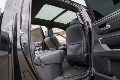 2023 Toyota TUNDRA 4X4 Platinum