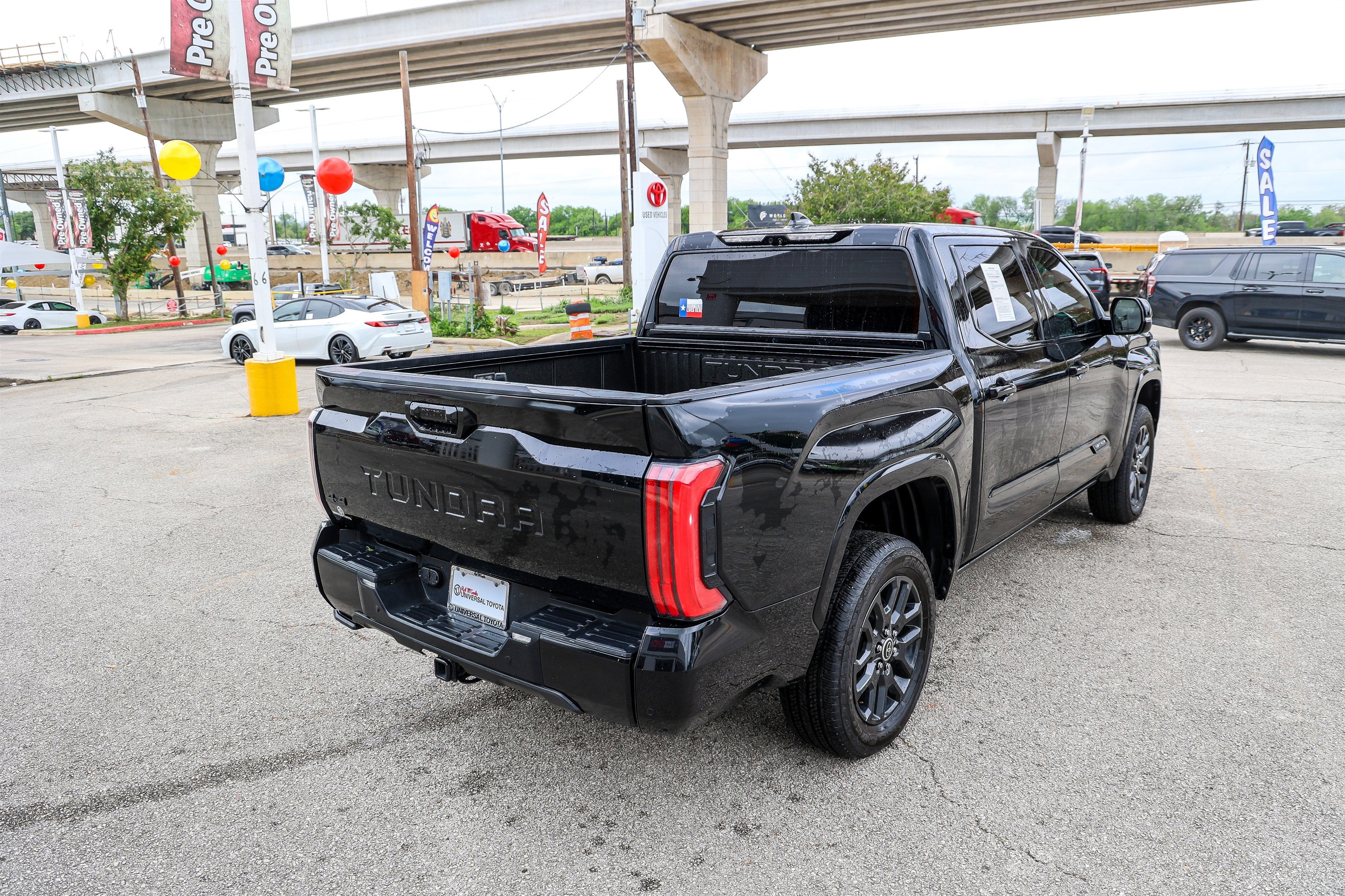 2023 Toyota TUNDRA 4X4 Platinum