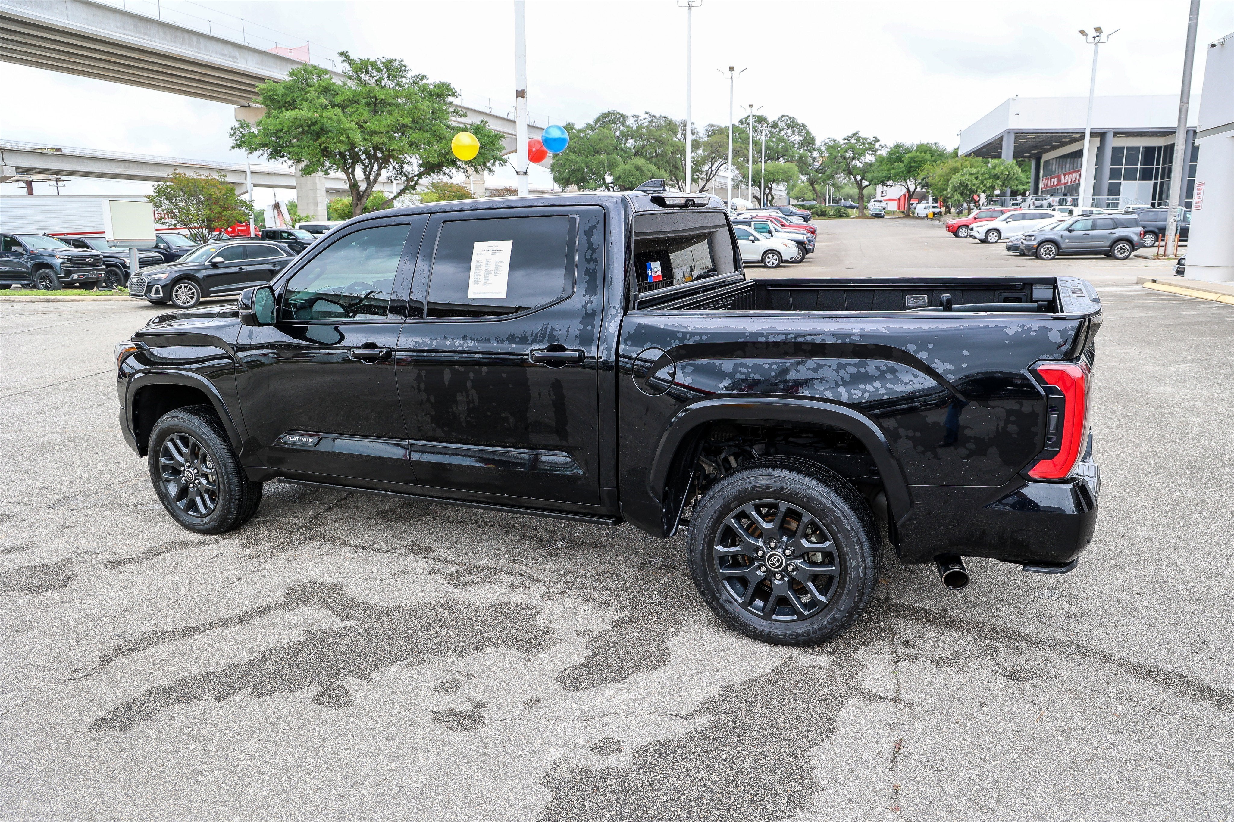 2023 Toyota TUNDRA 4X4 Platinum