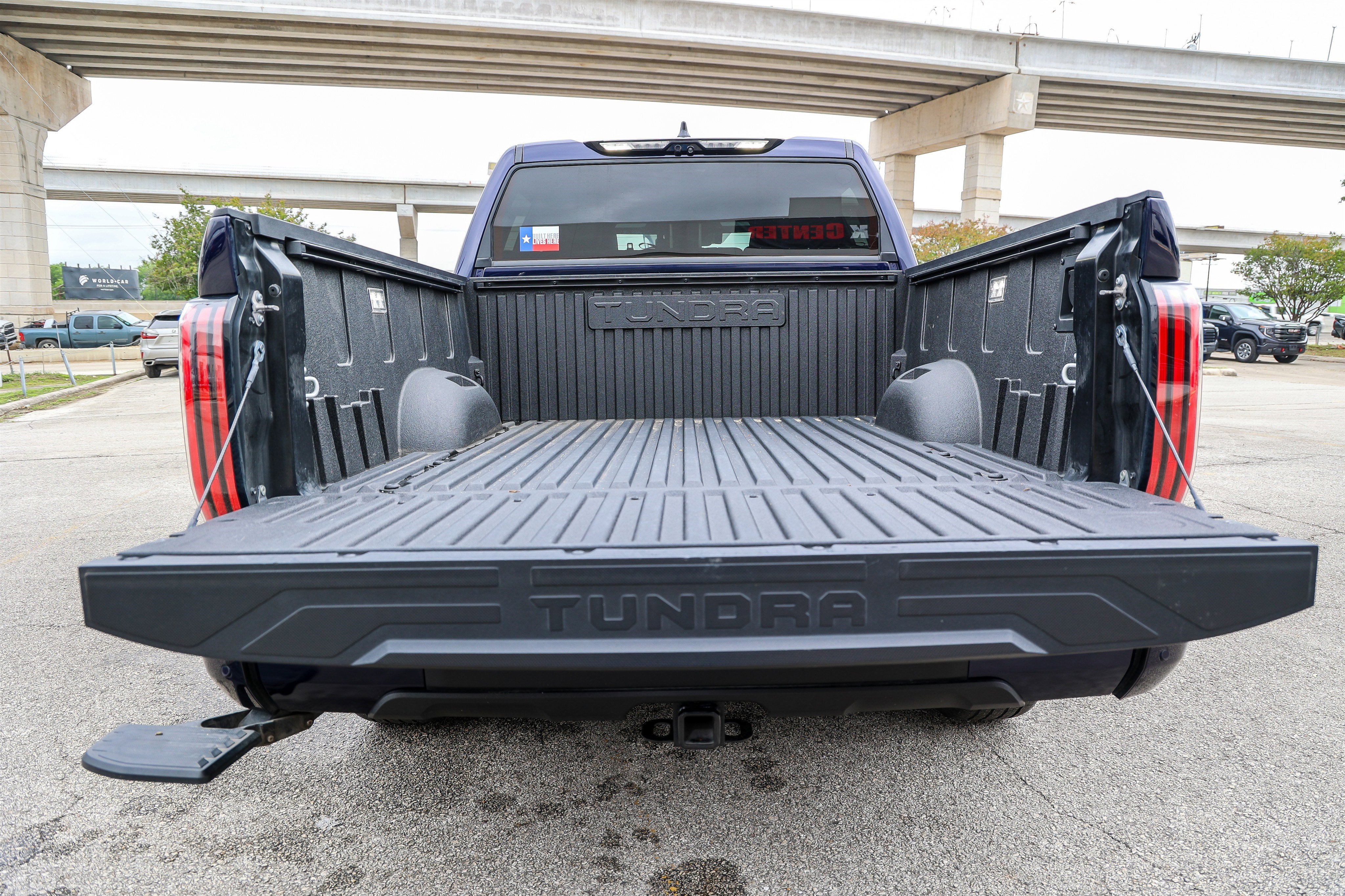 2023 Toyota TUNDRA 4X4 Platinum