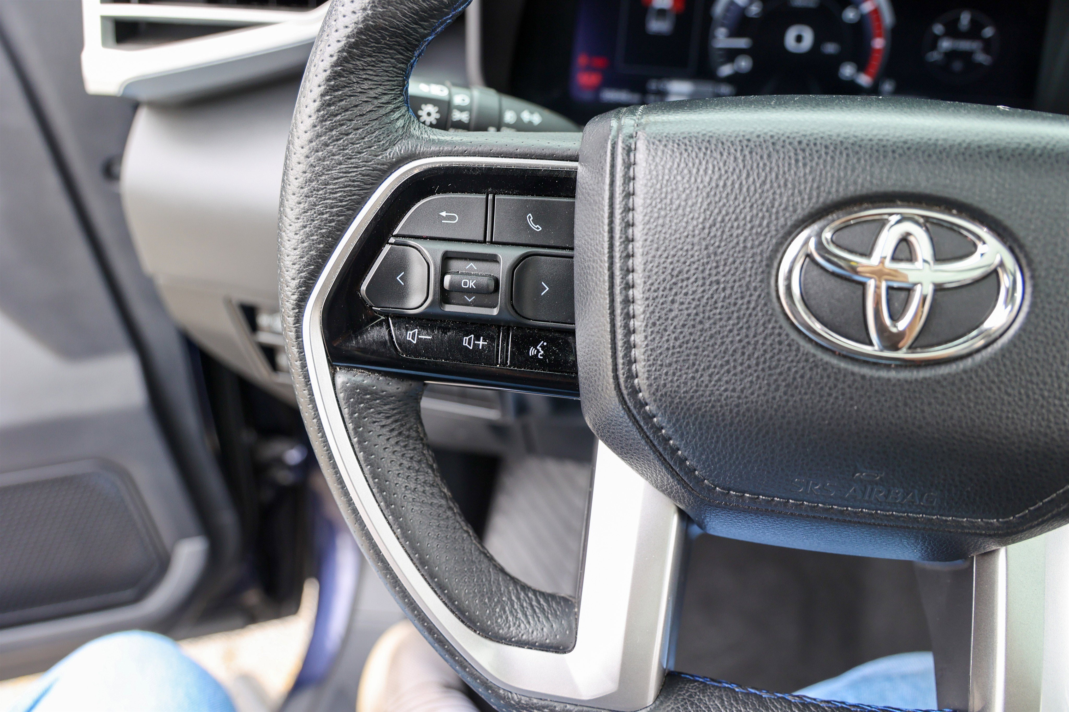 2023 Toyota TUNDRA 4X4 Platinum