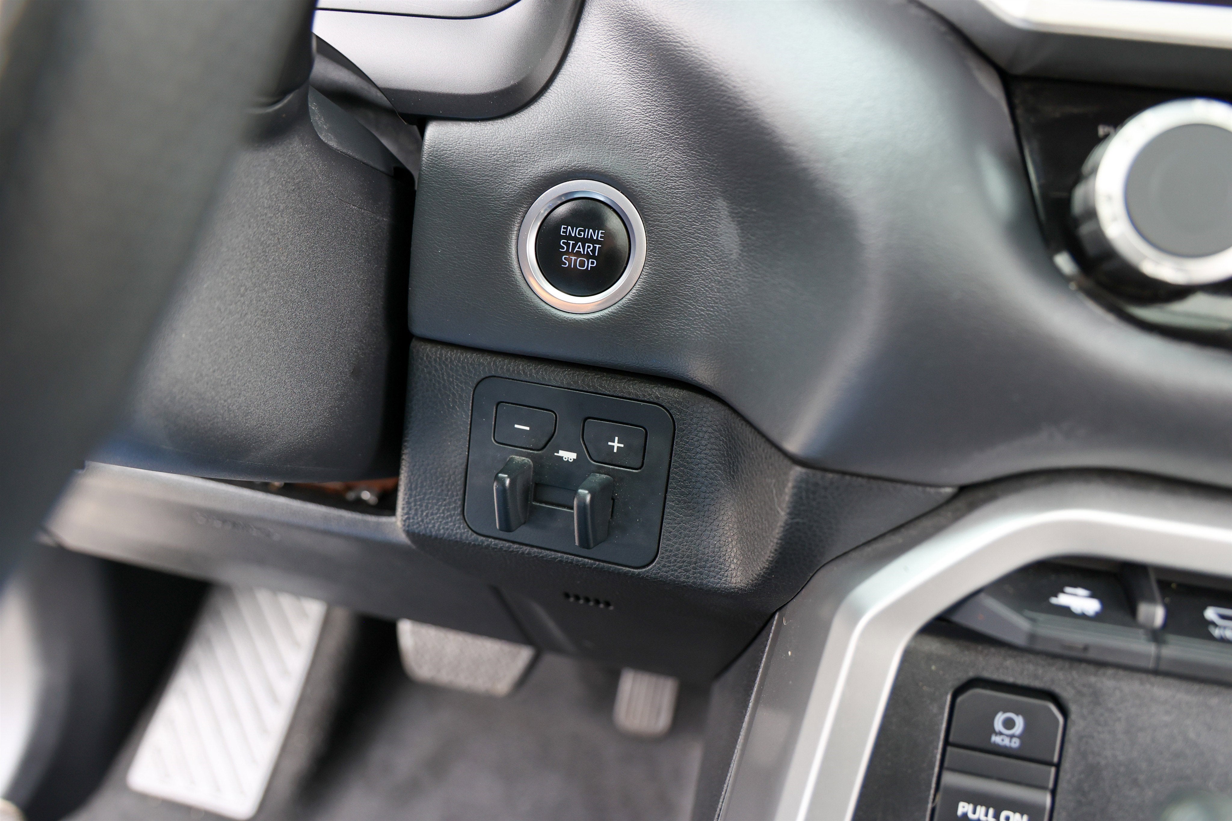 2023 Toyota TUNDRA 4X4 Platinum
