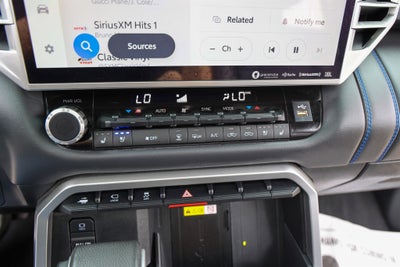 2023 Toyota TUNDRA 4X4 Platinum