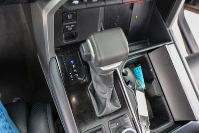 2023 Toyota TUNDRA 4X4 Platinum