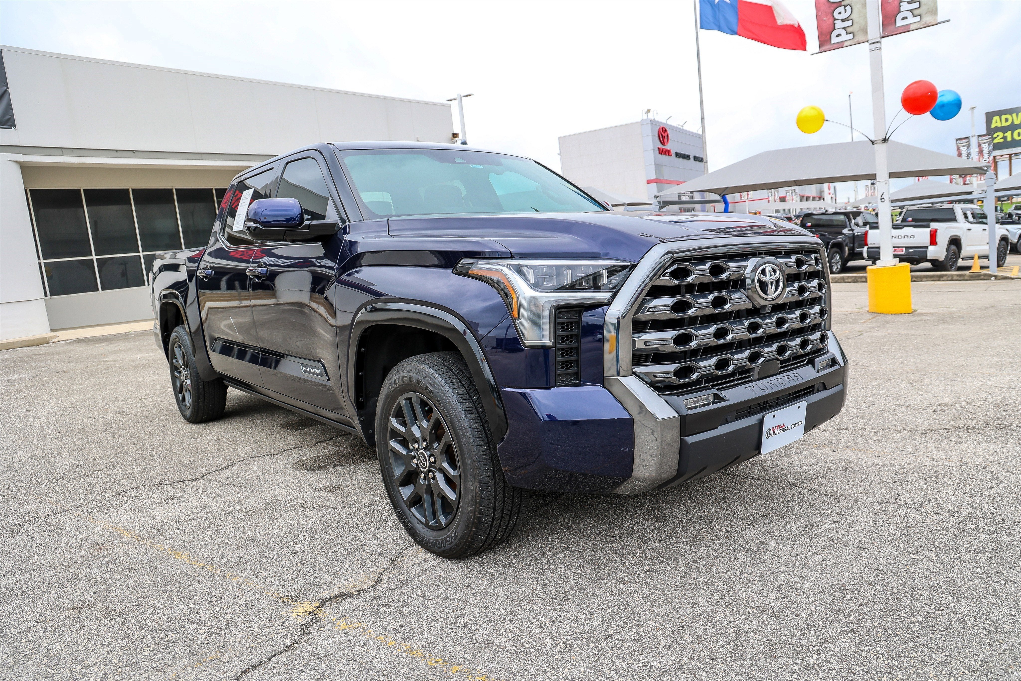 2023 Toyota TUNDRA 4X4 Platinum