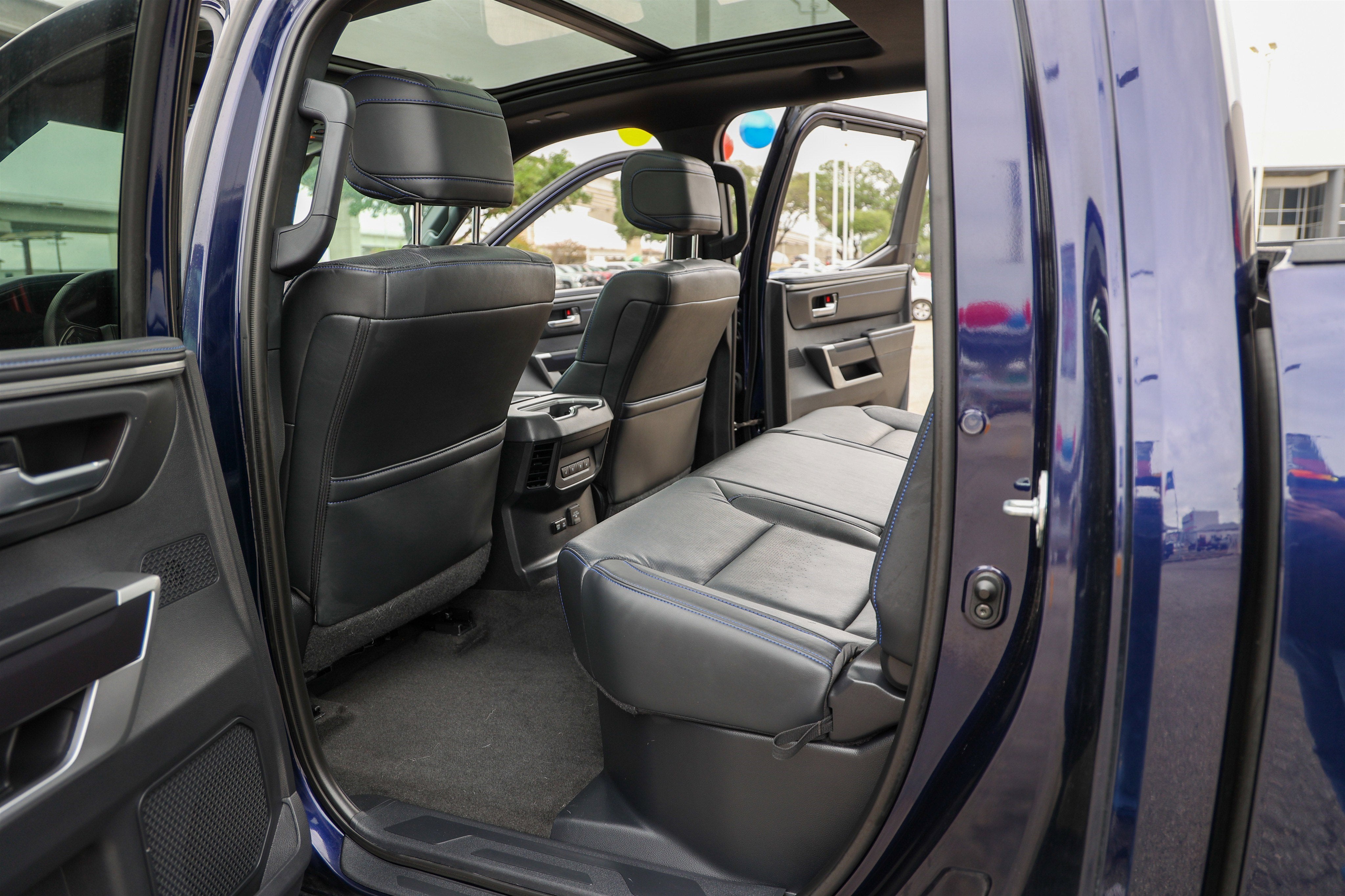 2023 Toyota TUNDRA 4X4 Platinum