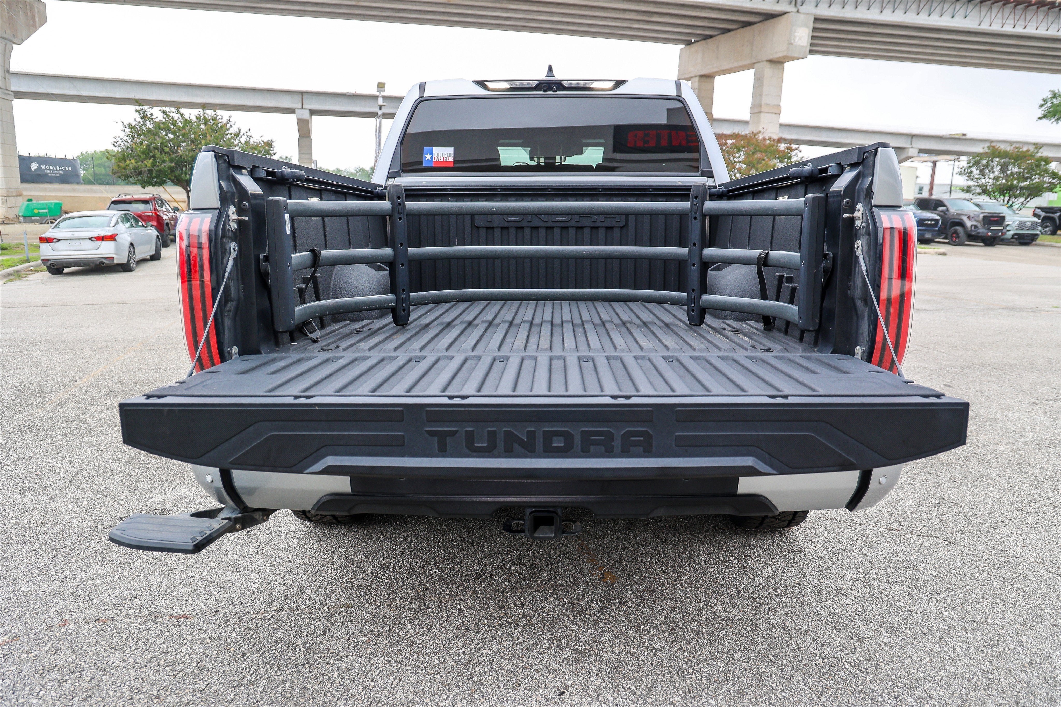 2023 Toyota TUNDRA 4X4 Platinum
