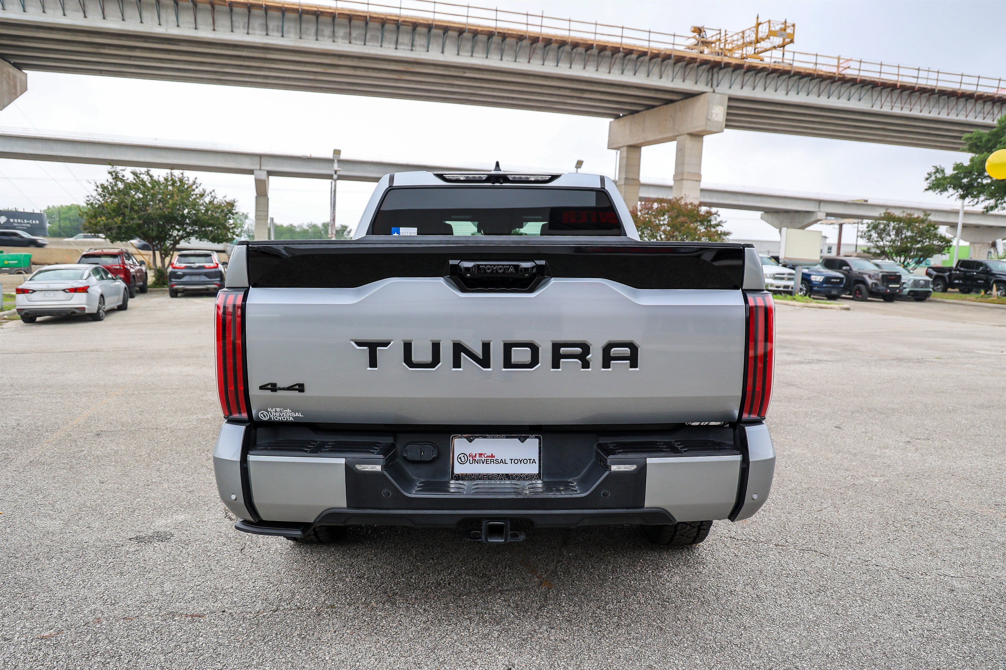 2023 Toyota TUNDRA 4X4 Platinum