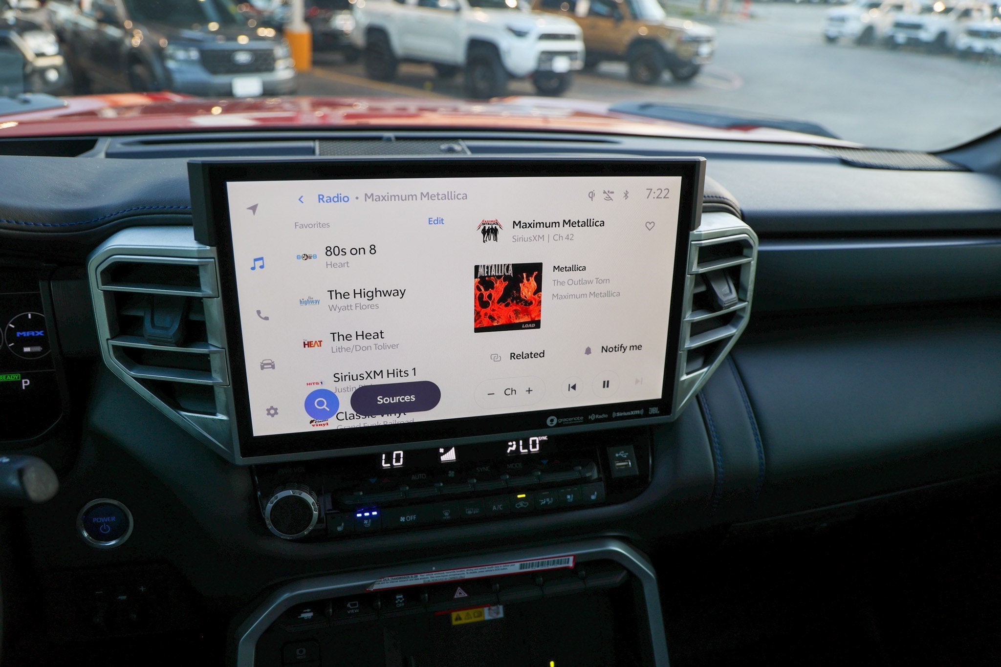 2024 Toyota Tundra i-FORCE MAX Platinum Hybrid
