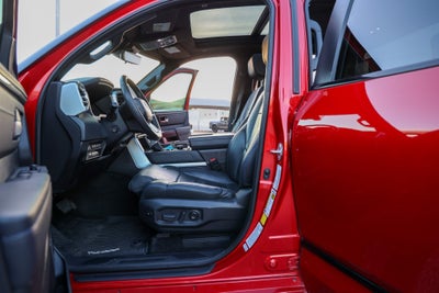 2024 Toyota Tundra i-FORCE MAX Platinum Hybrid