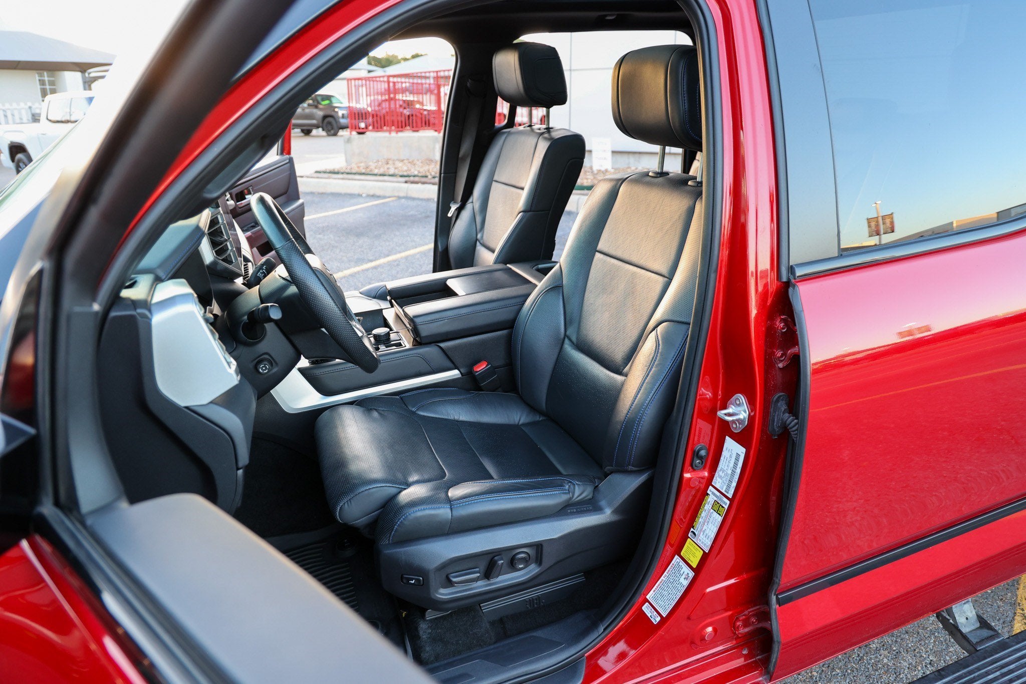 2024 Toyota Tundra i-FORCE MAX Platinum Hybrid