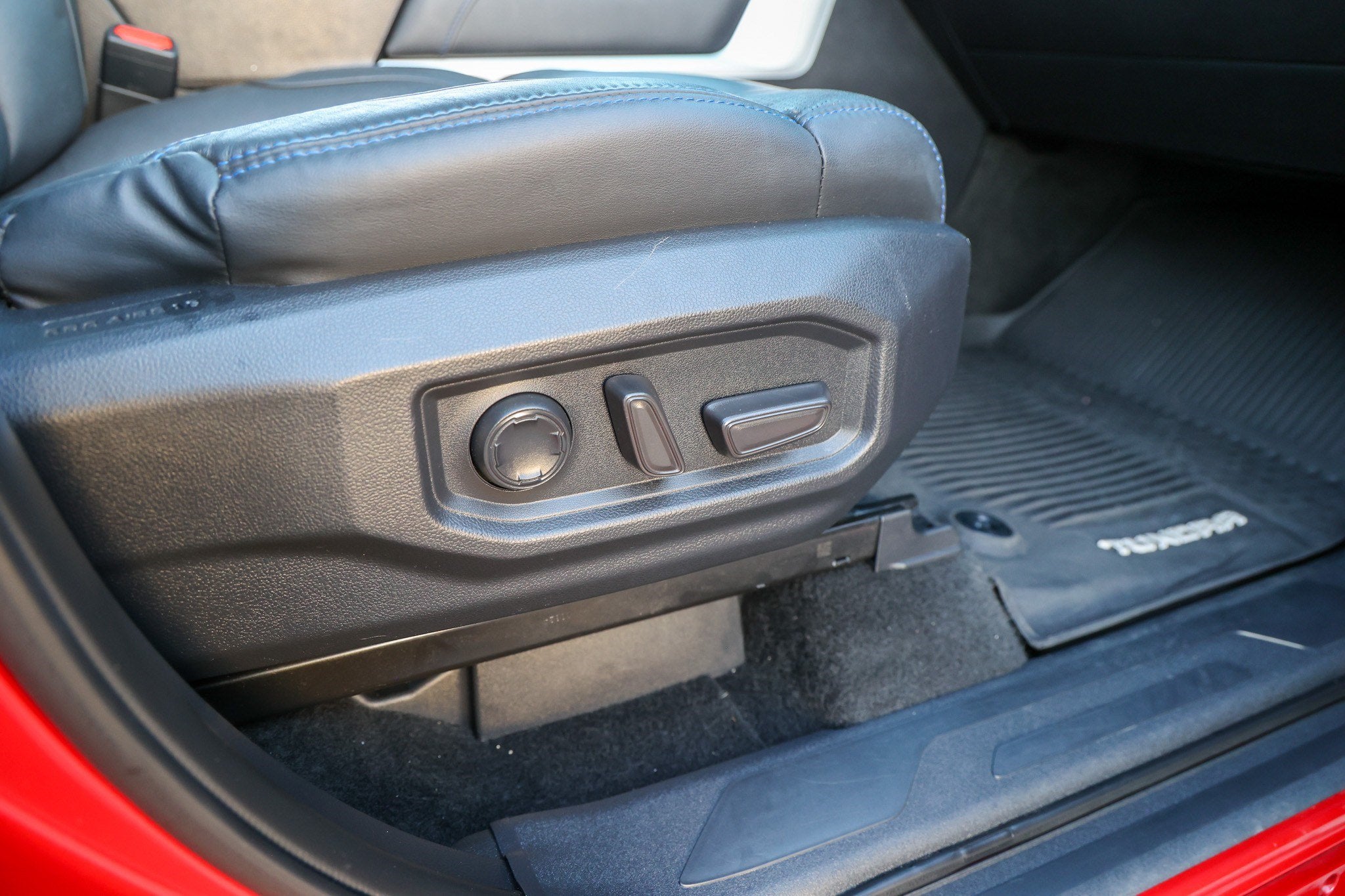 2024 Toyota Tundra i-FORCE MAX Platinum Hybrid