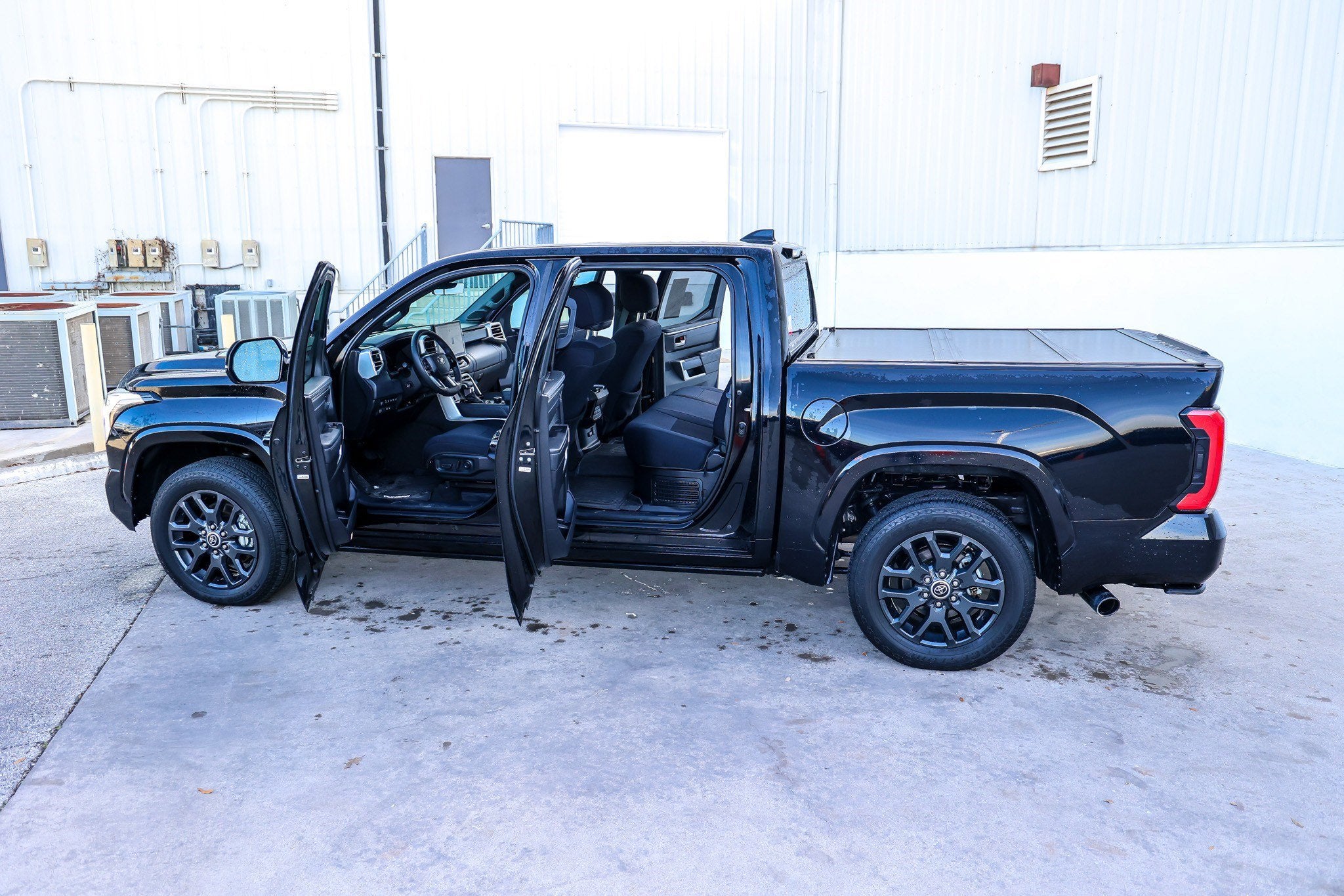 2023 Toyota TUNDRA HV 4X4 Platinum Hybrid