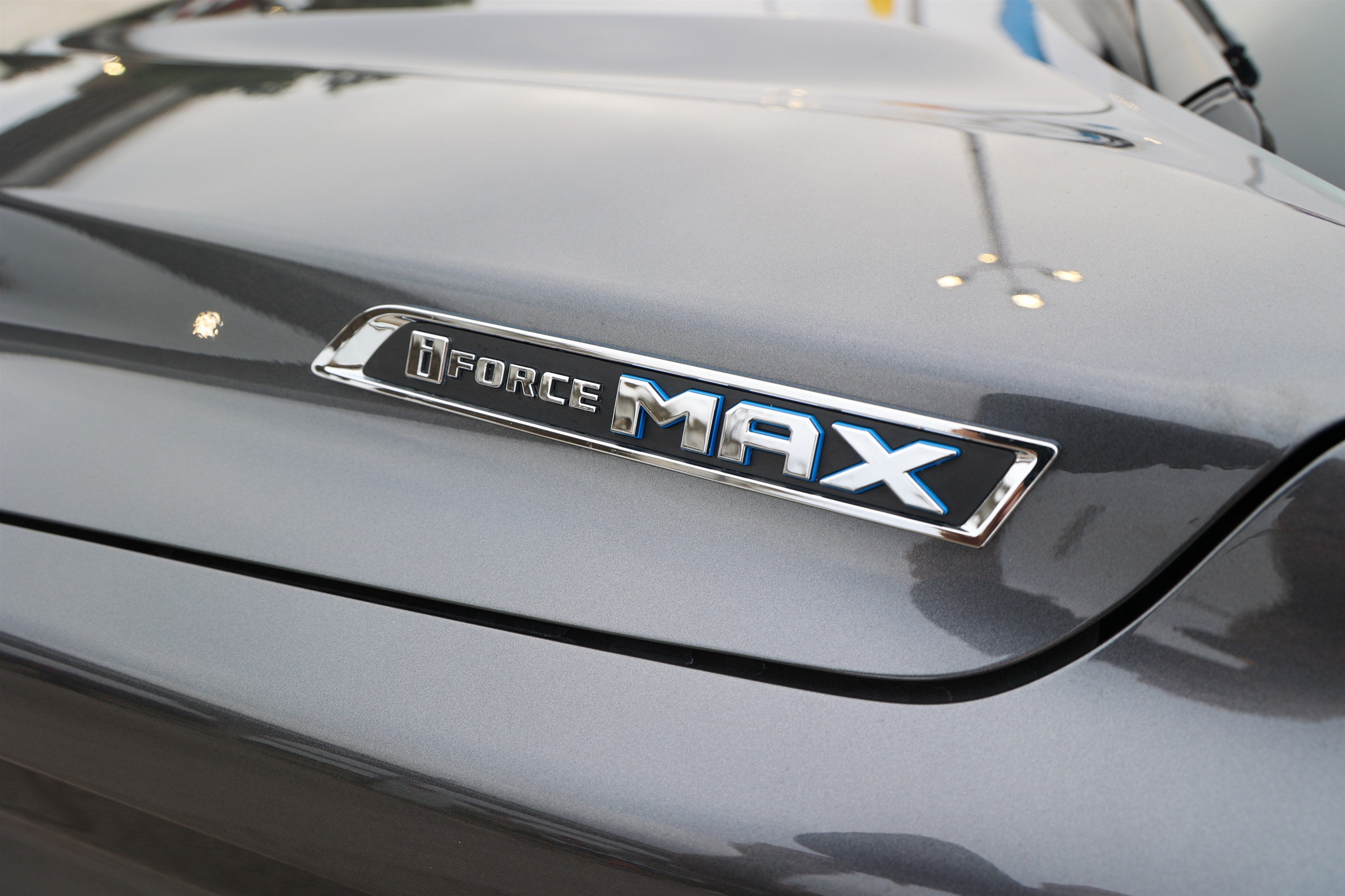 2026 Toyota Tundra i-FORCE MAX Platinum Hybrid