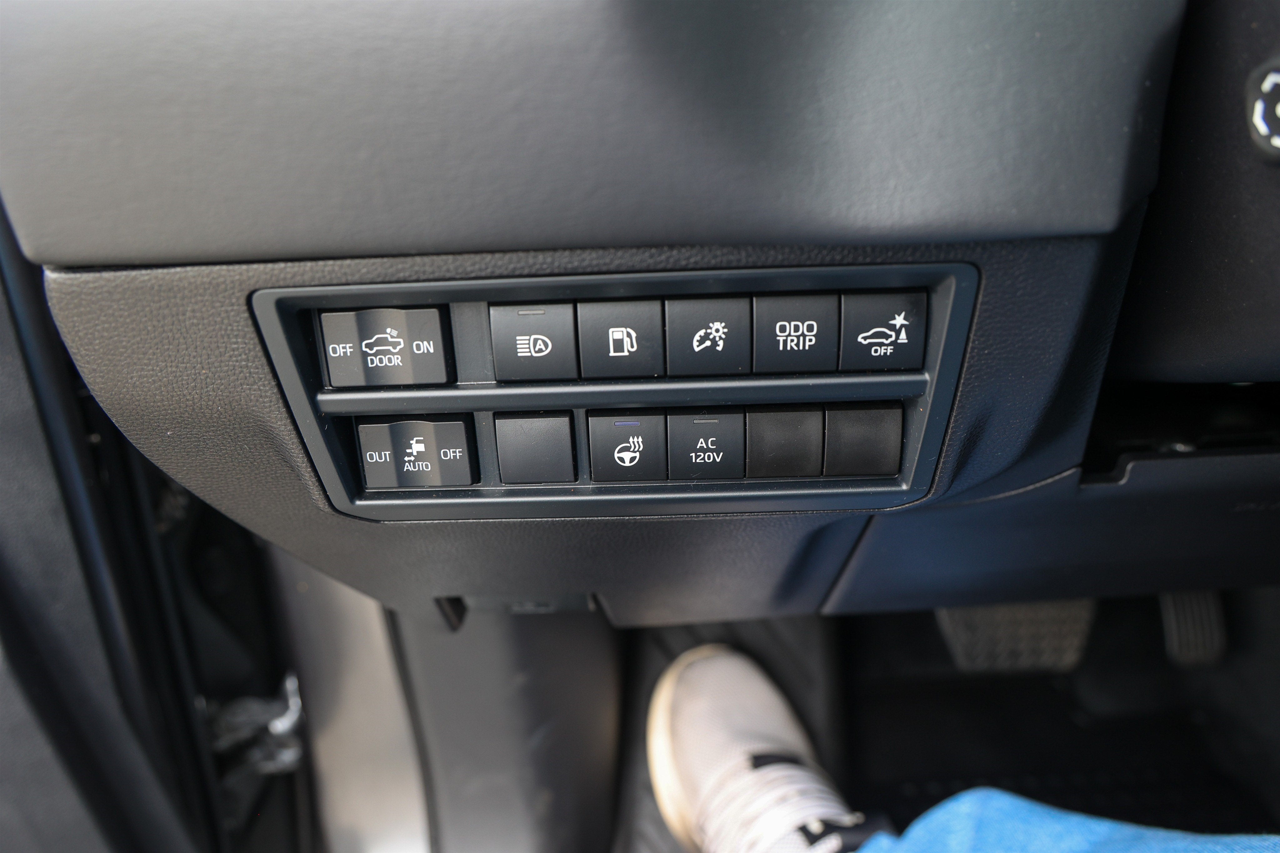 2026 Toyota Tundra i-FORCE MAX Platinum Hybrid